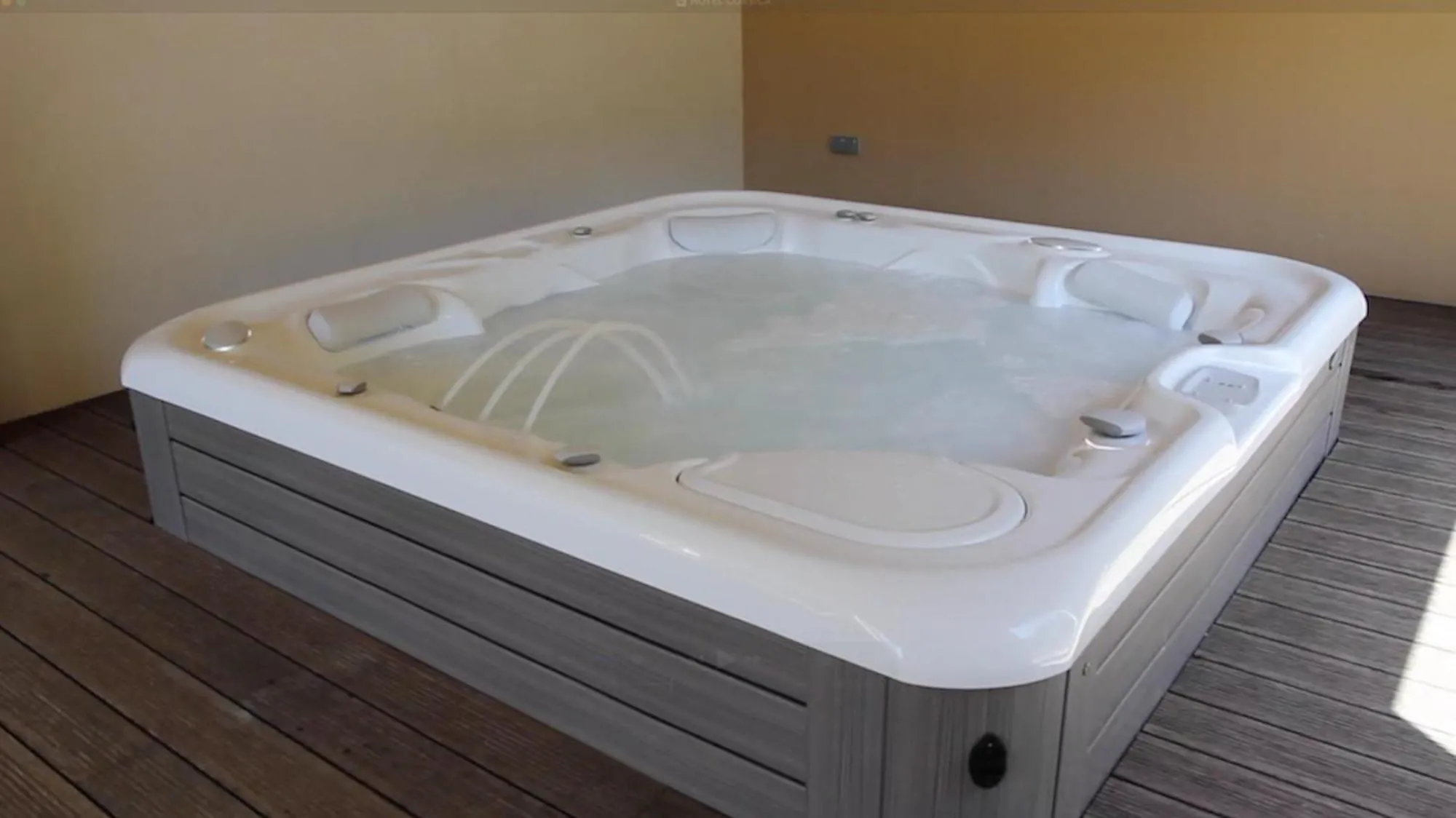 Spa and wellness centre/facilities in Hôtel Cantu di Fiumu