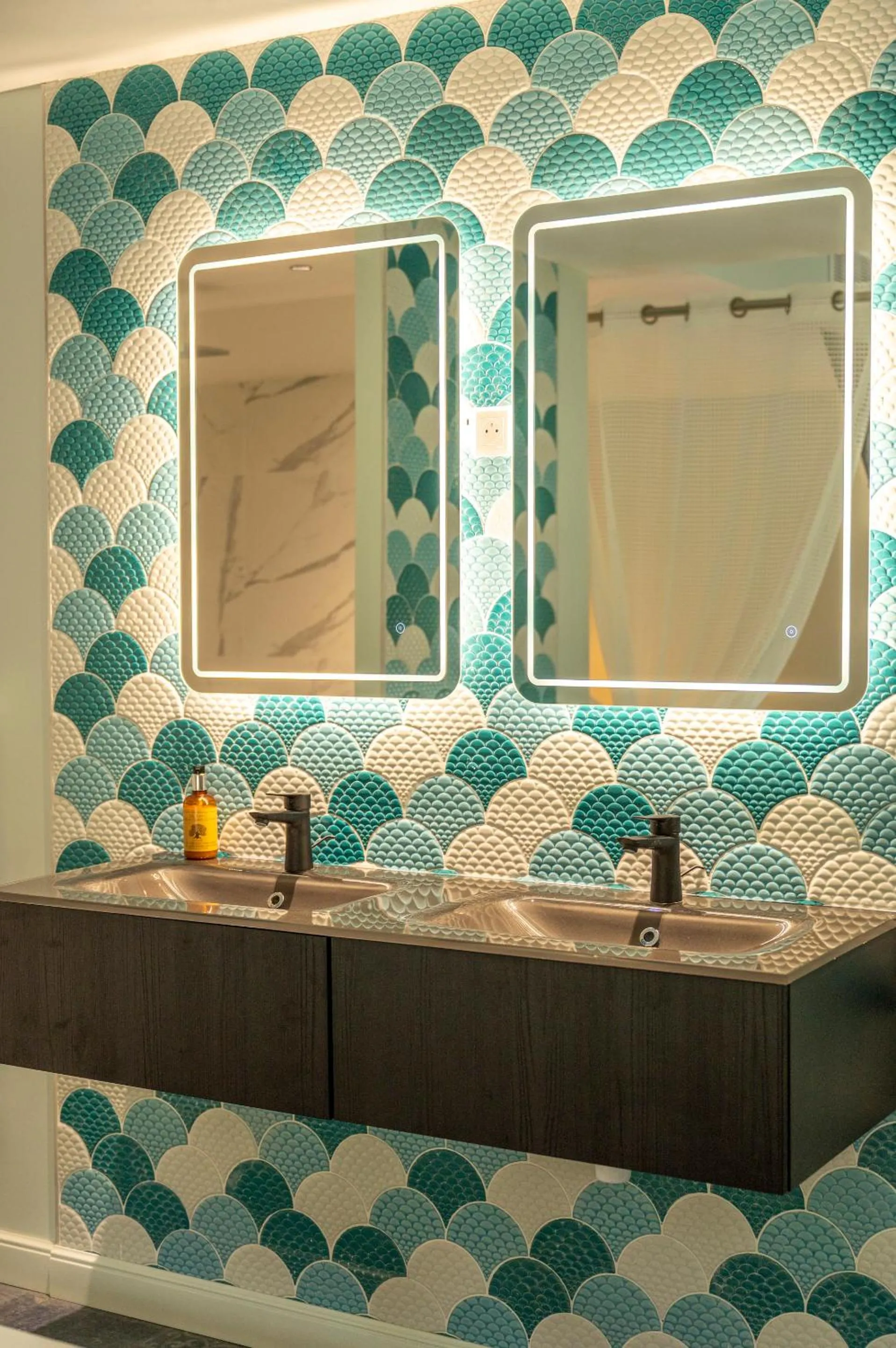 Bathroom in Hôtel Cantu di Fiumu
