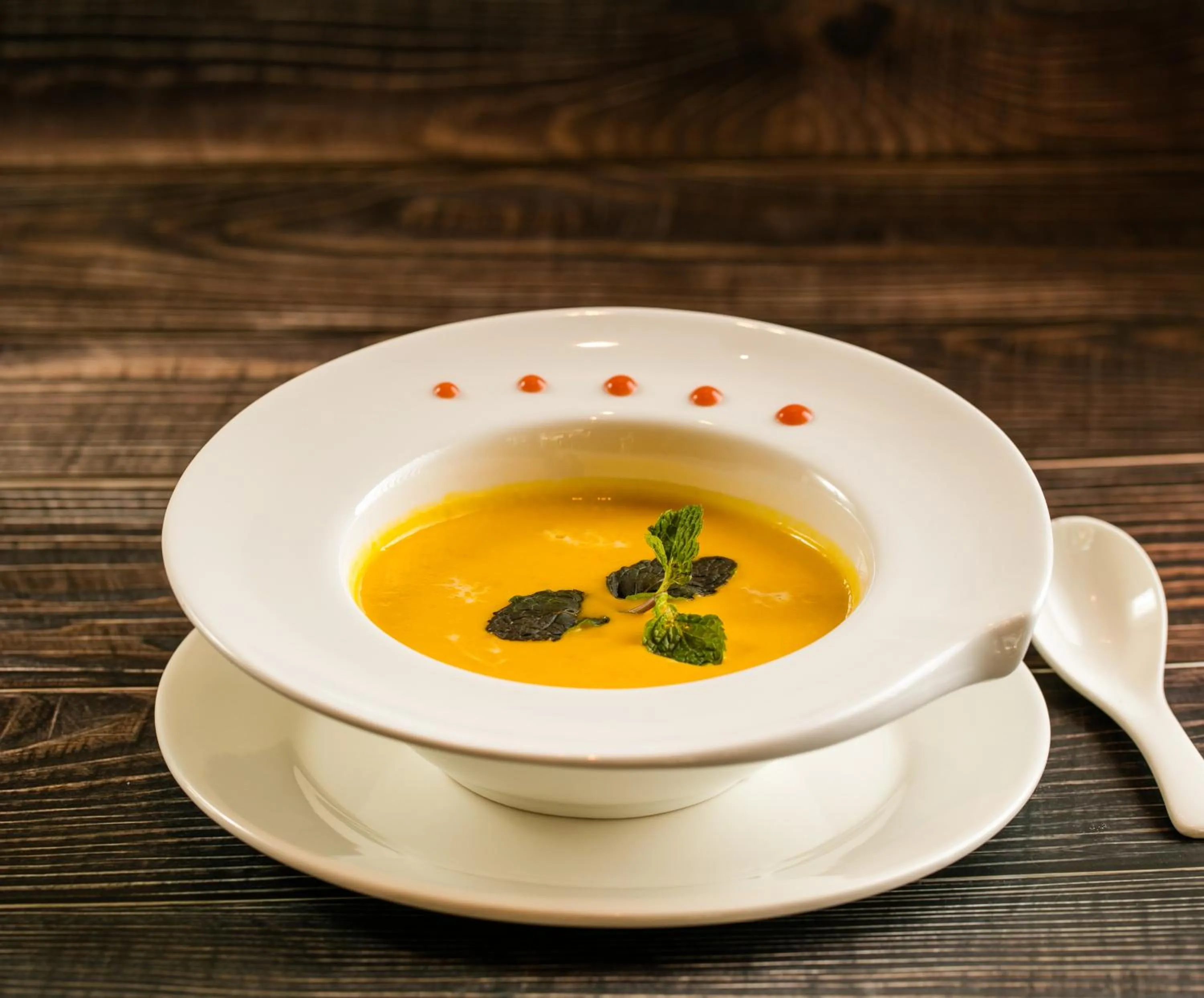 Restaurant/places to eat in Viryla Boutique Hotel