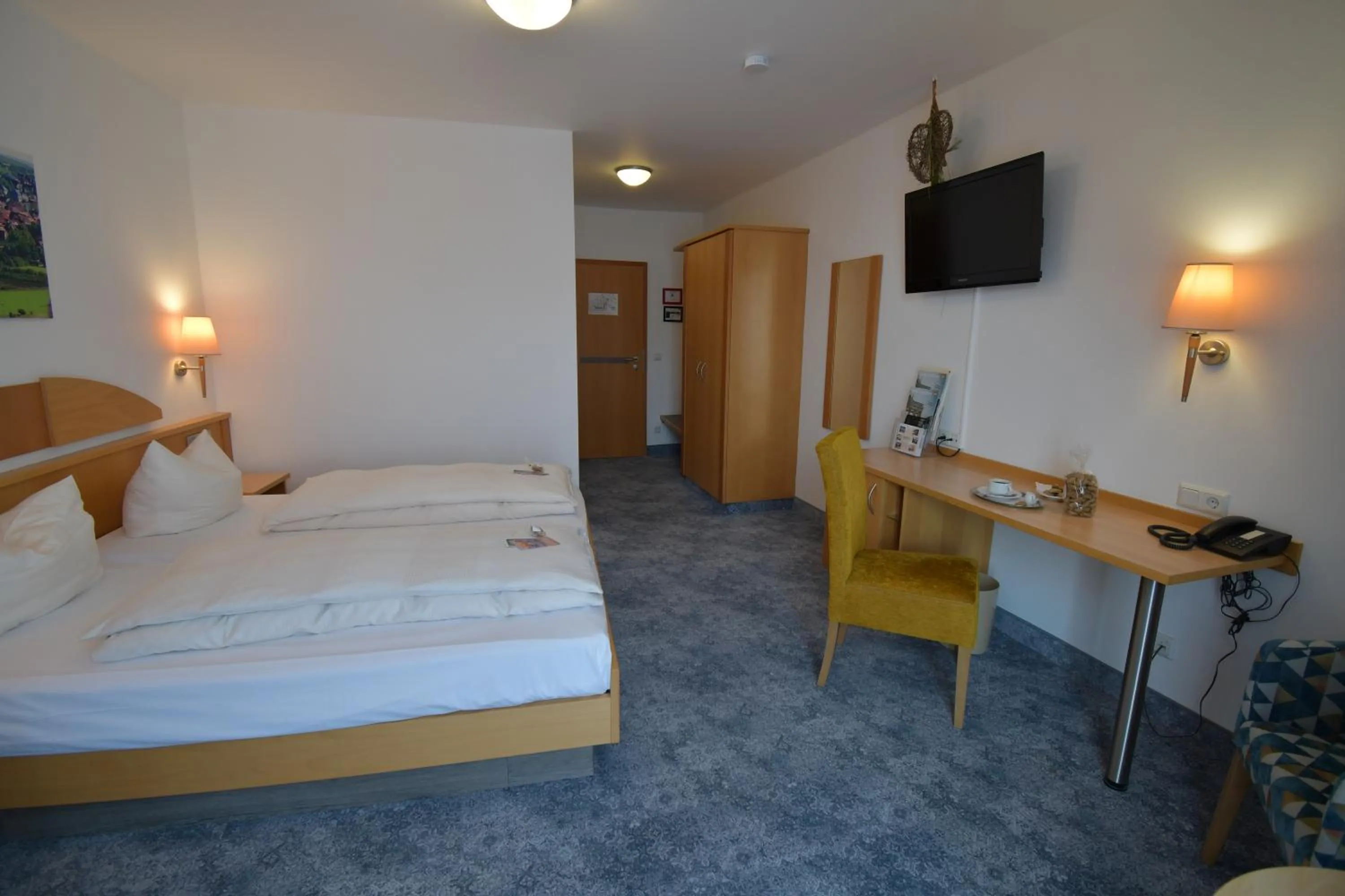 Photo of the whole room, Bed in AKZENT Hotel Franziskaner