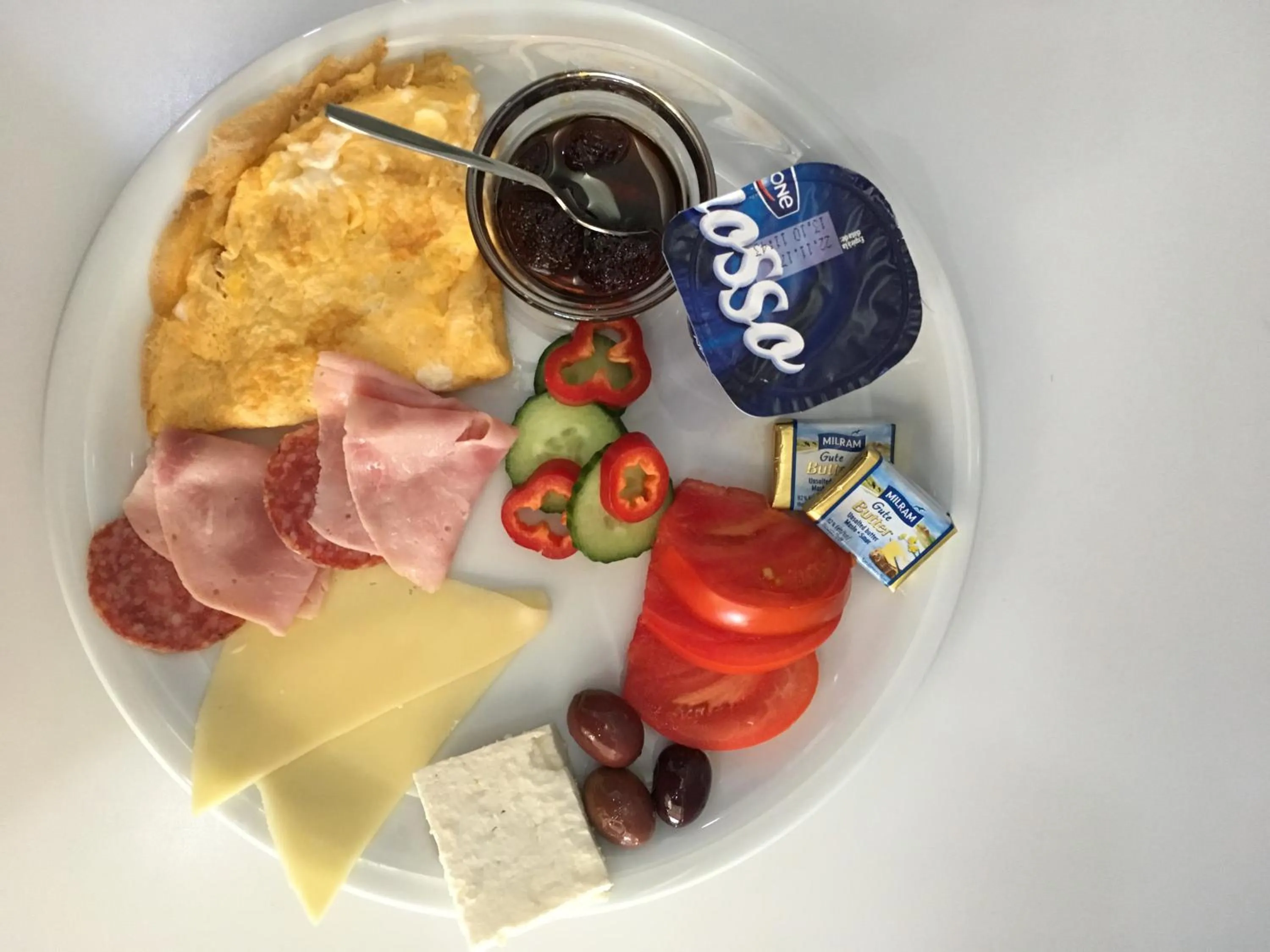 Breakfast in Graffiti Hotel