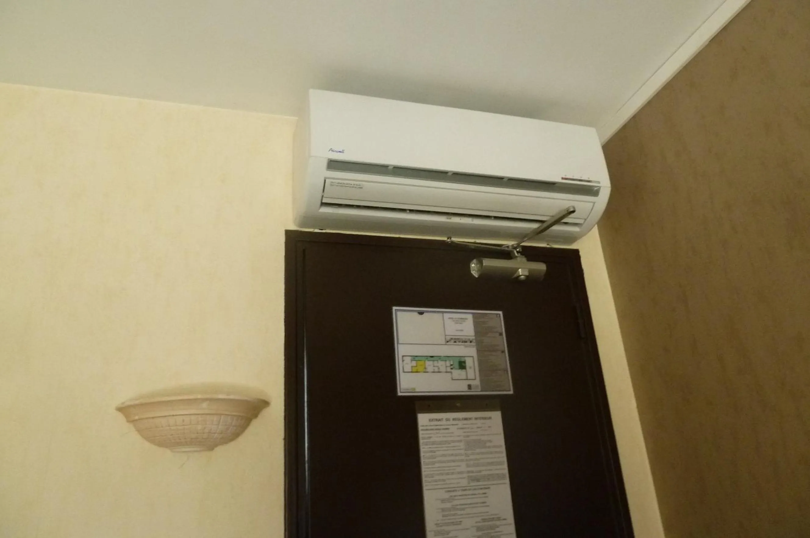 Hôtel Restaurant Le Commerce