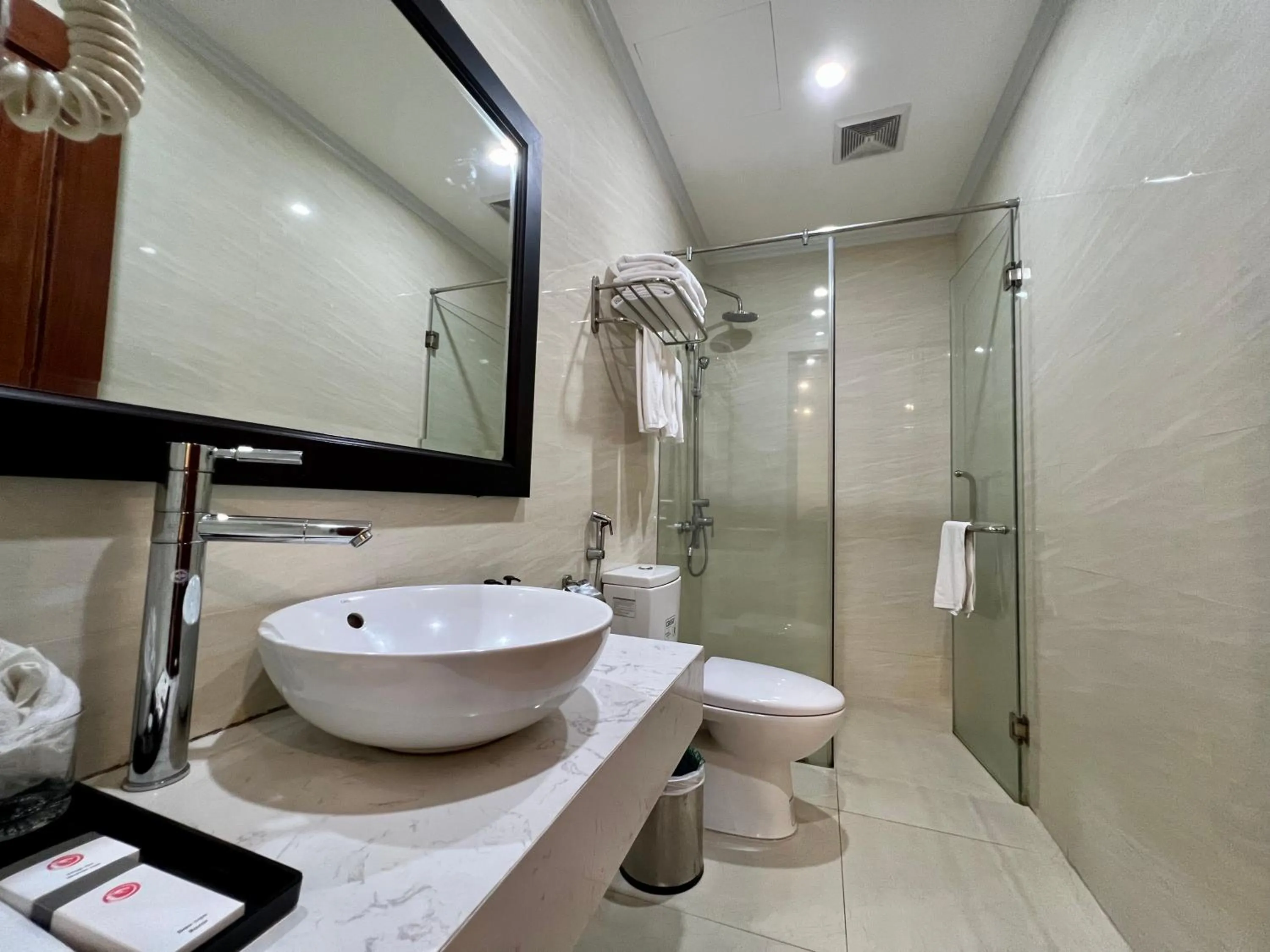 Paragon House and Residence