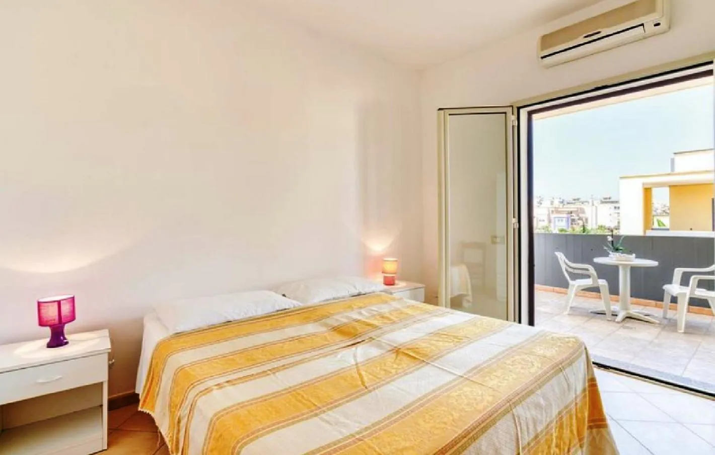 Bed in Residence Ionian Gallipoli