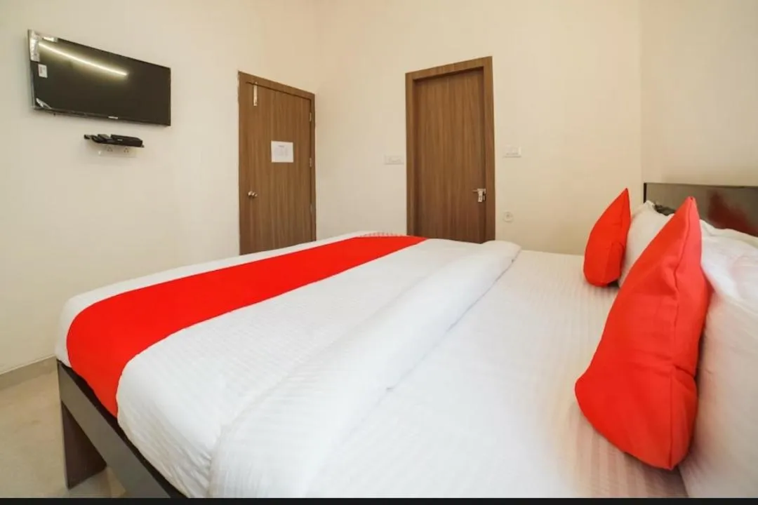 Bed in Hotel Arrow 19