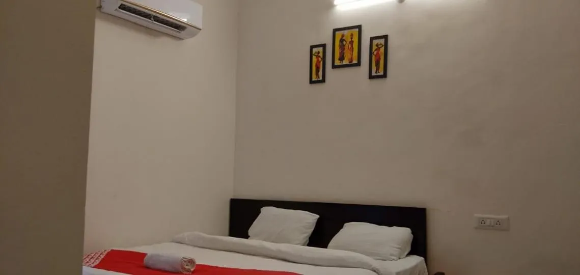 Bed in Hotel Arrow 19