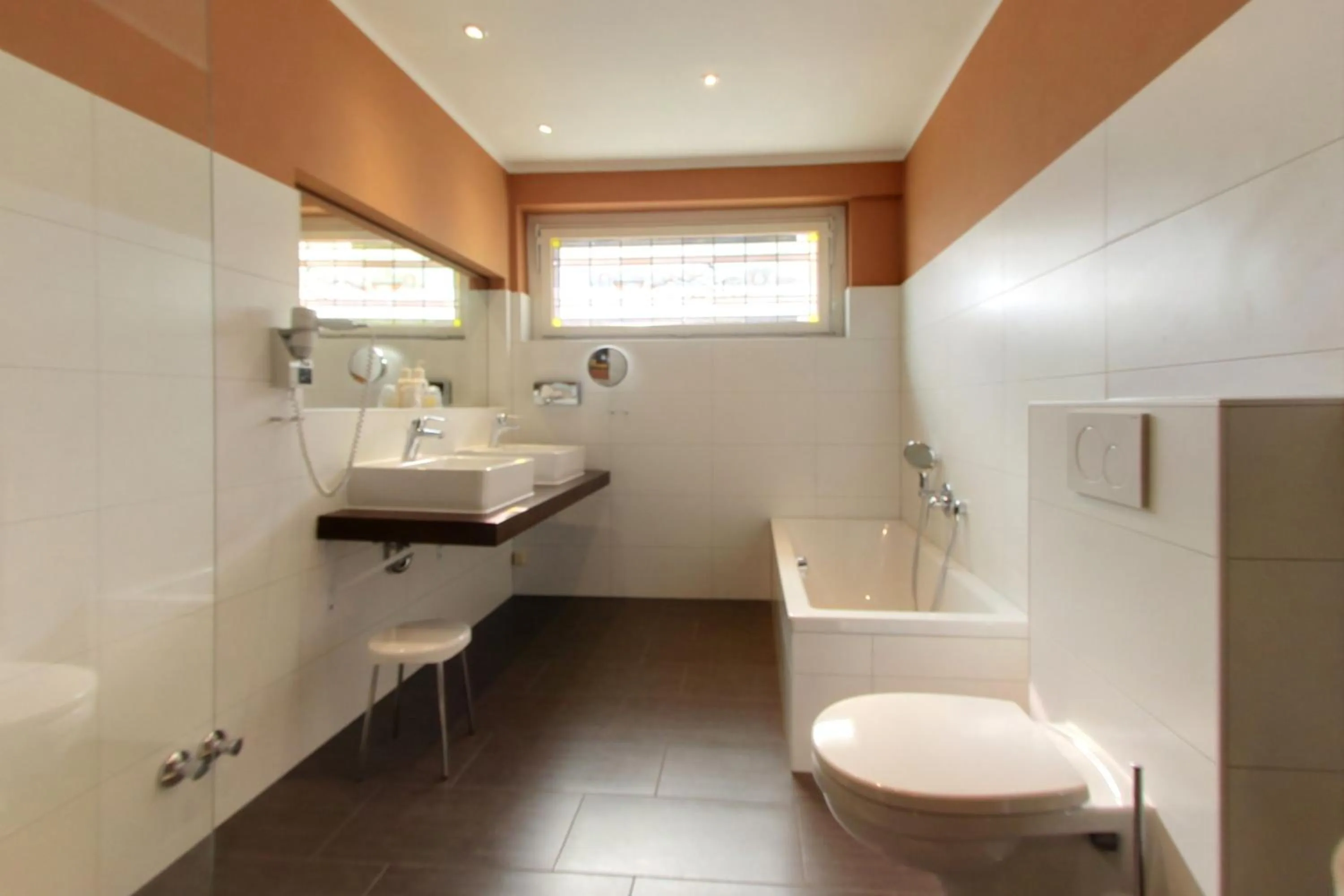 Bathroom in Akzent Waldhotel Rheingau