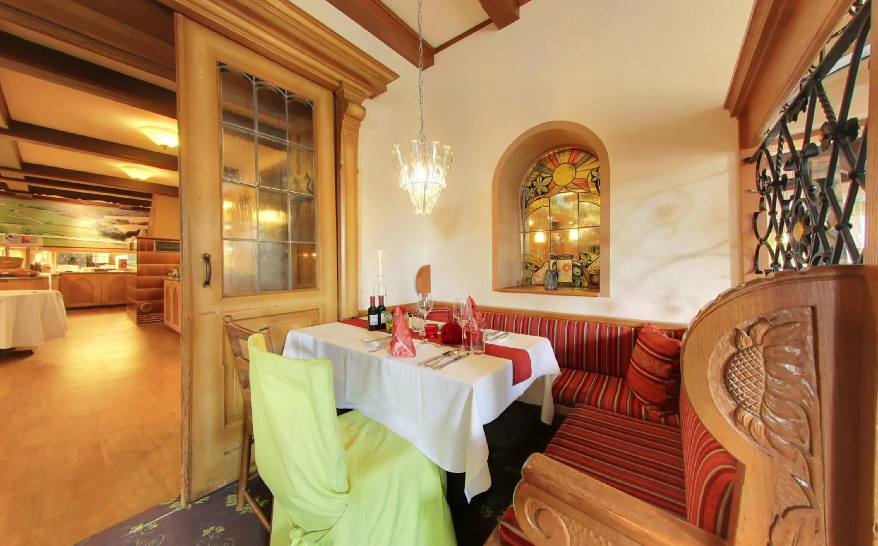 Restaurant/places to eat in Akzent Waldhotel Rheingau