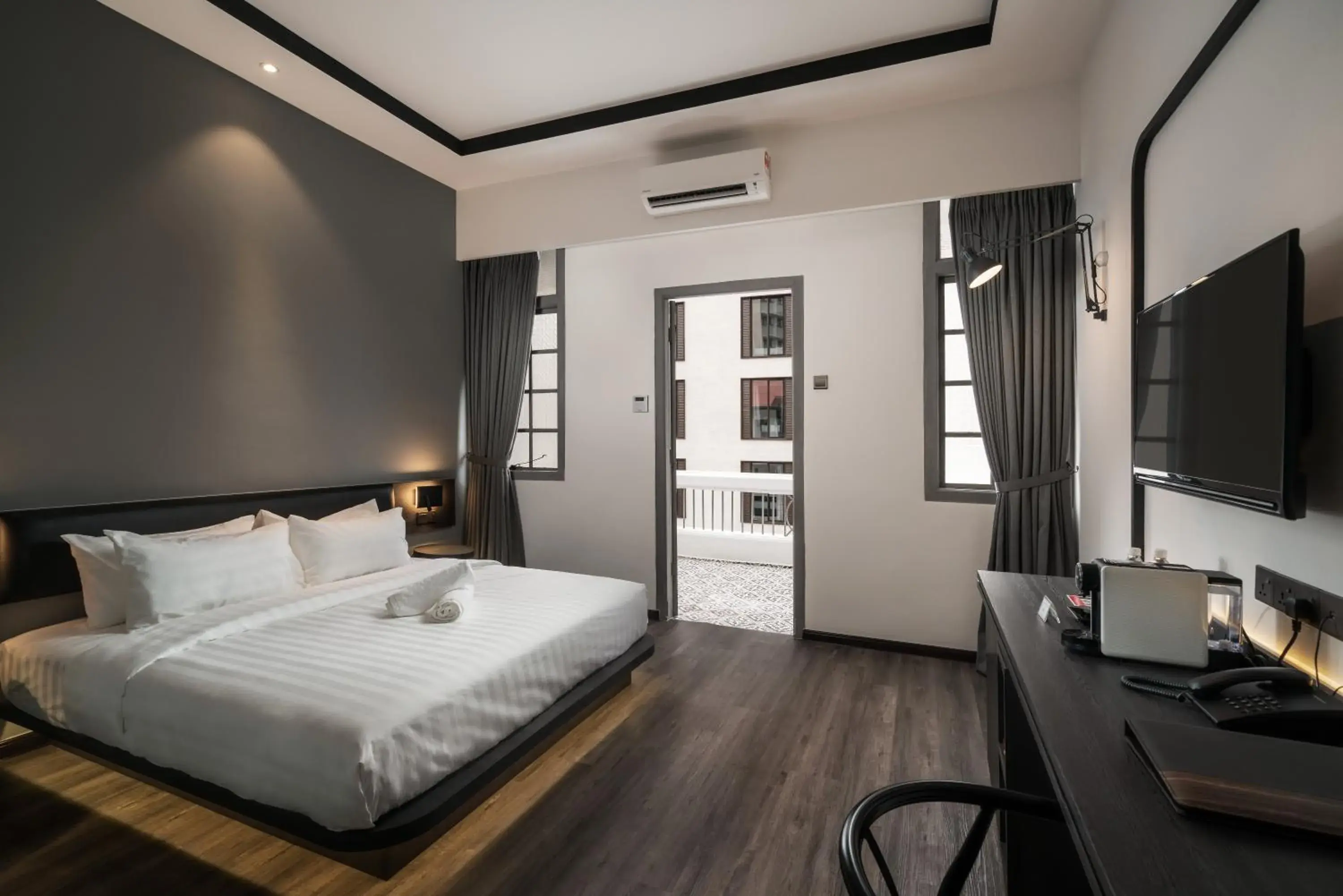 Bedroom, Bed in Modern Hotel Georgetown
