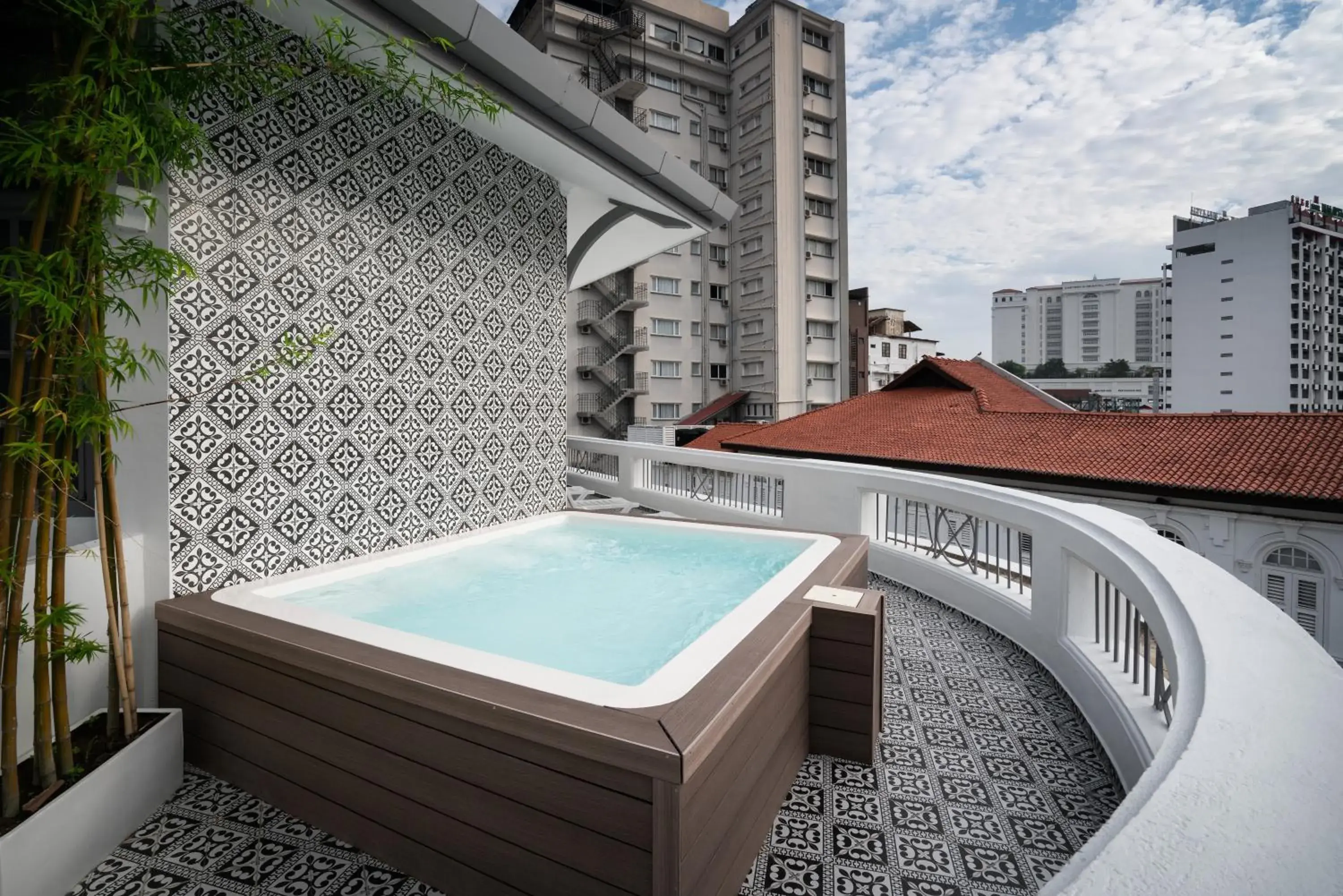 City view, Swimming Pool in Modern Hotel Georgetown