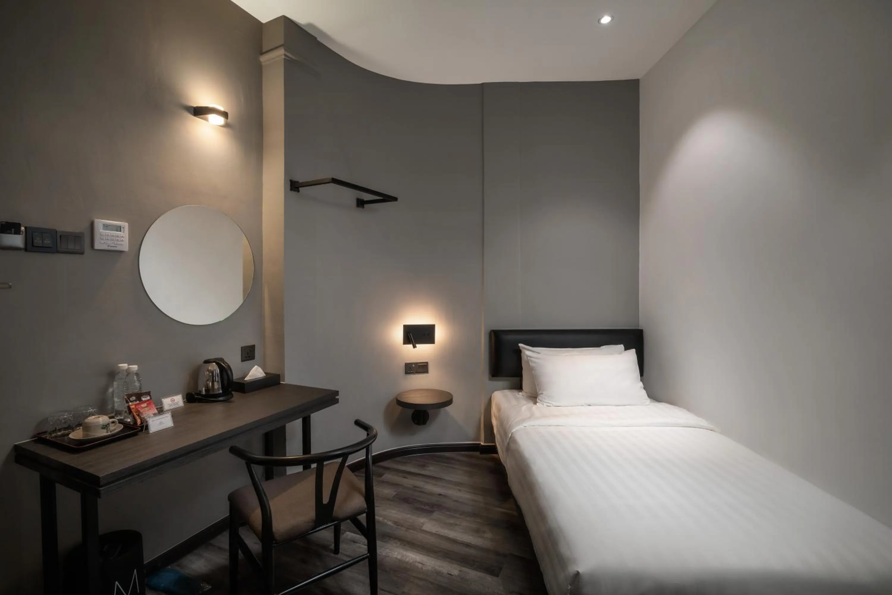 Bedroom, Bed in Modern Hotel Georgetown