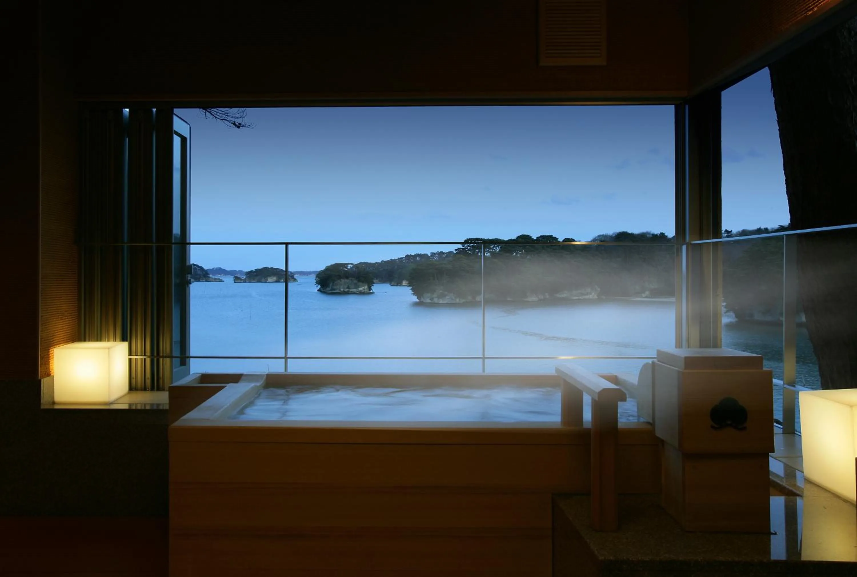 Hot Spring Bath in Komatsu-kan Kofu-tei