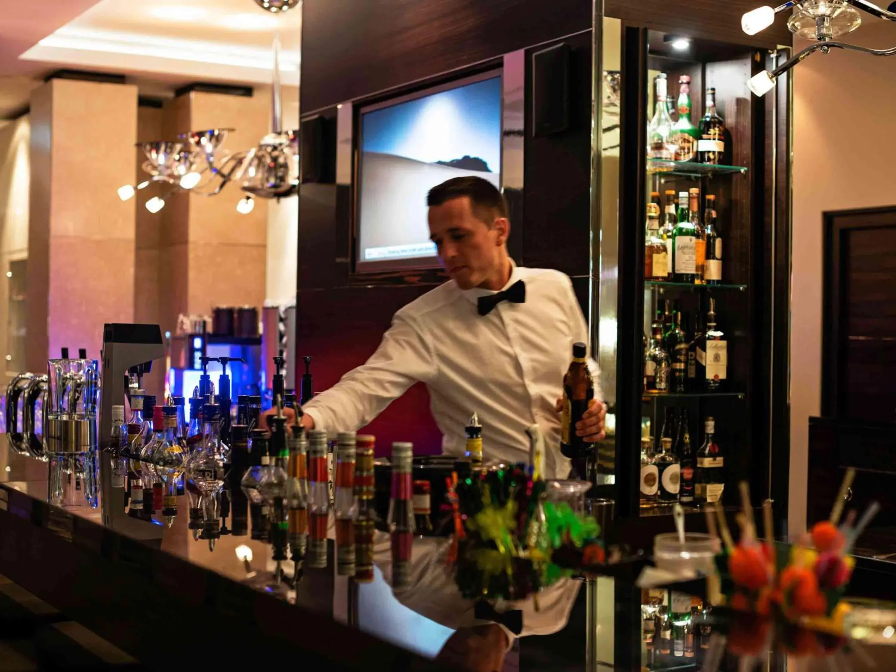 Lounge or bar in Occidental Dresden Newa Lounge or bar in Occidental Dresden Newa