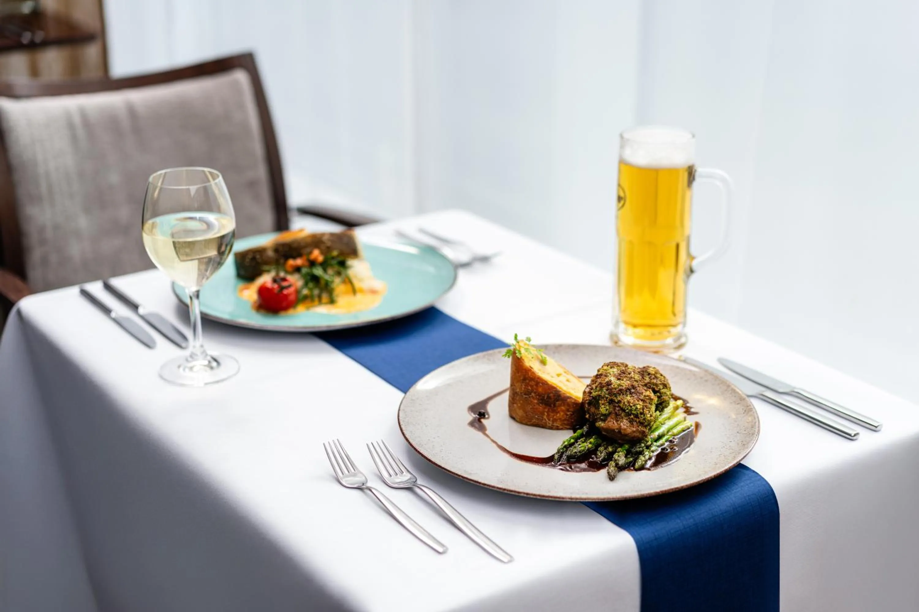 Restaurant/places to eat in Occidental Dresden Newa