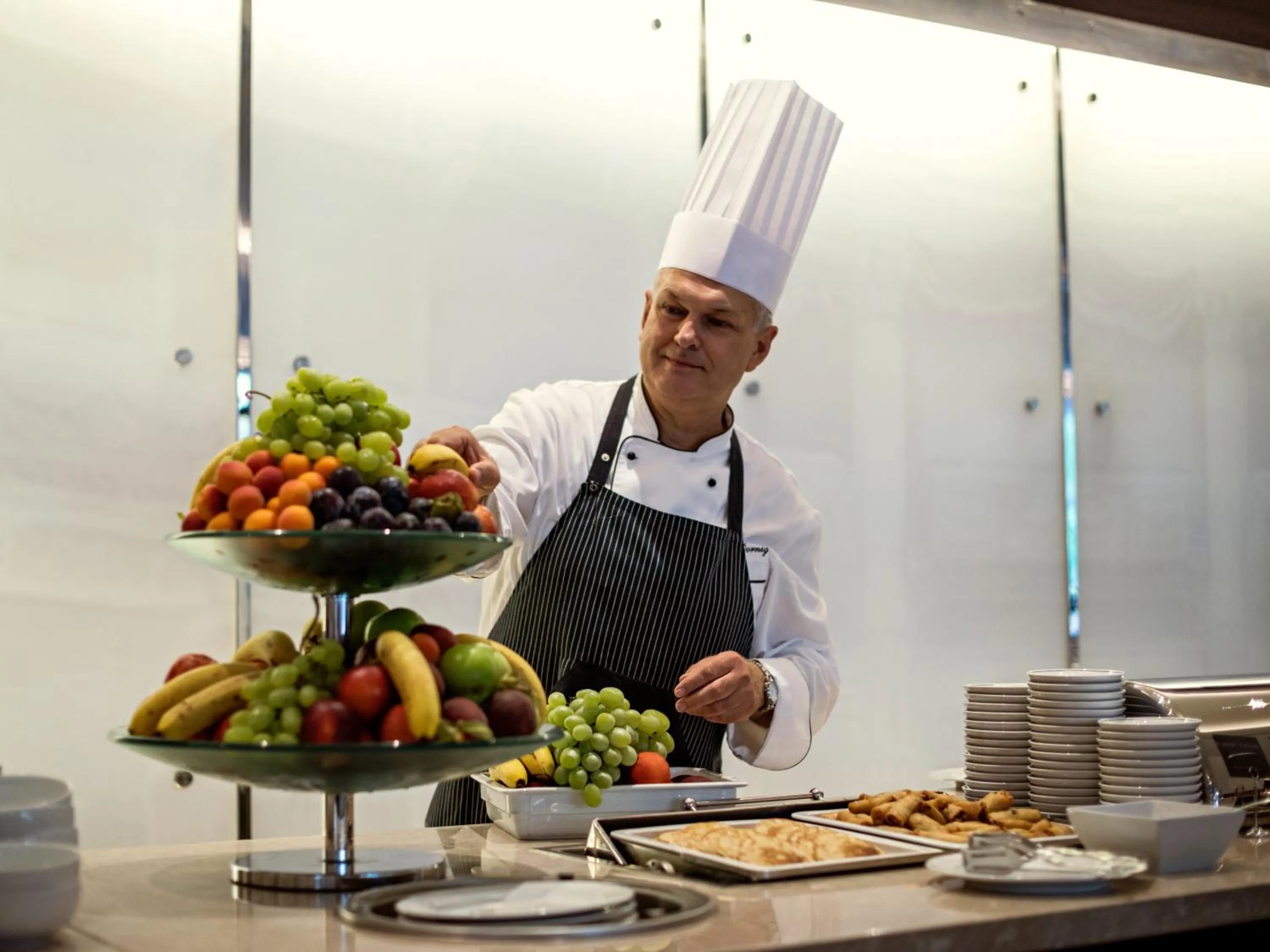 Buffet breakfast in Occidental Dresden Newa