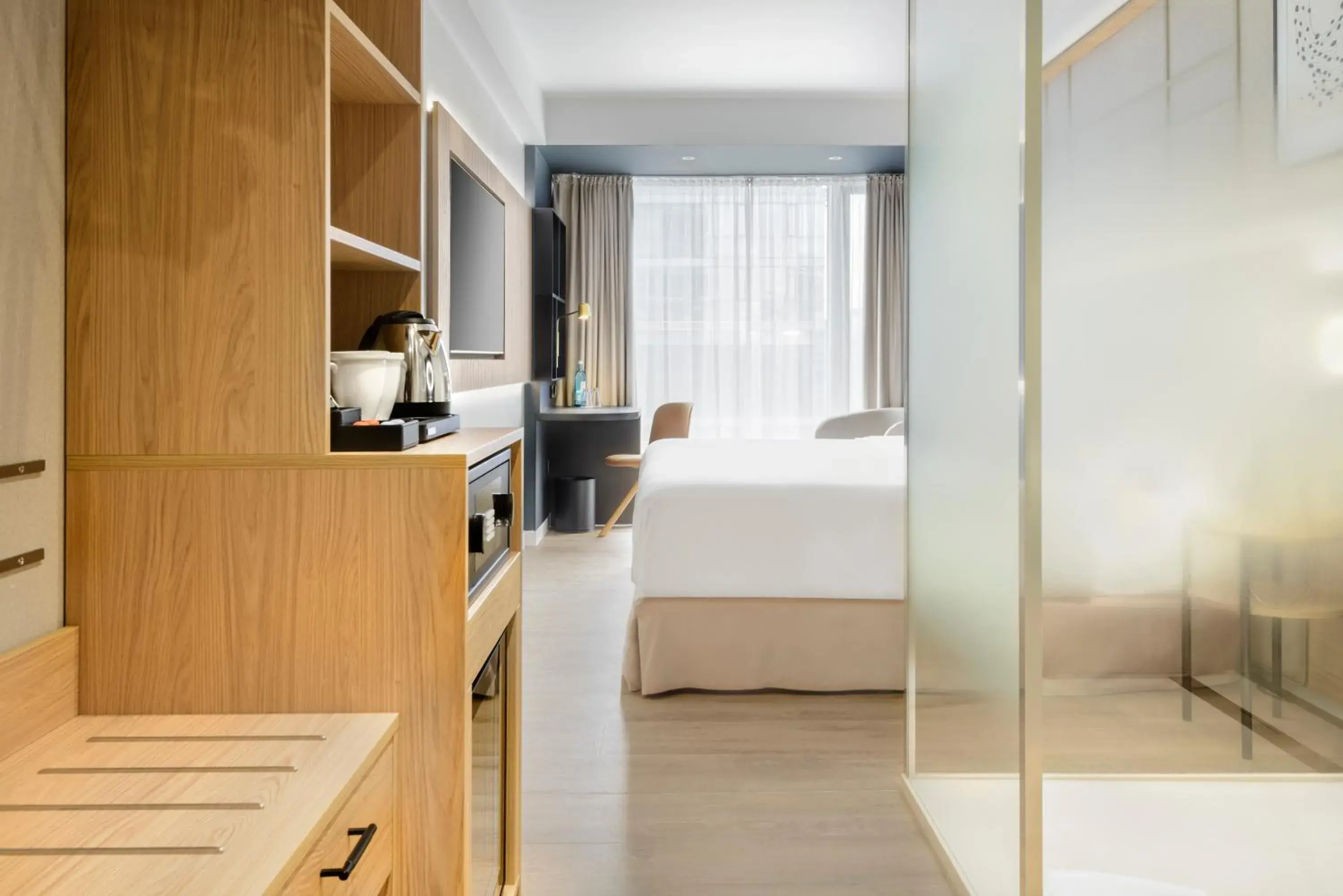 Coffee/tea facilities, Bed in Barceló Dresden Newa Coffee/tea facilities, Bed in Barceló Dresden Newa