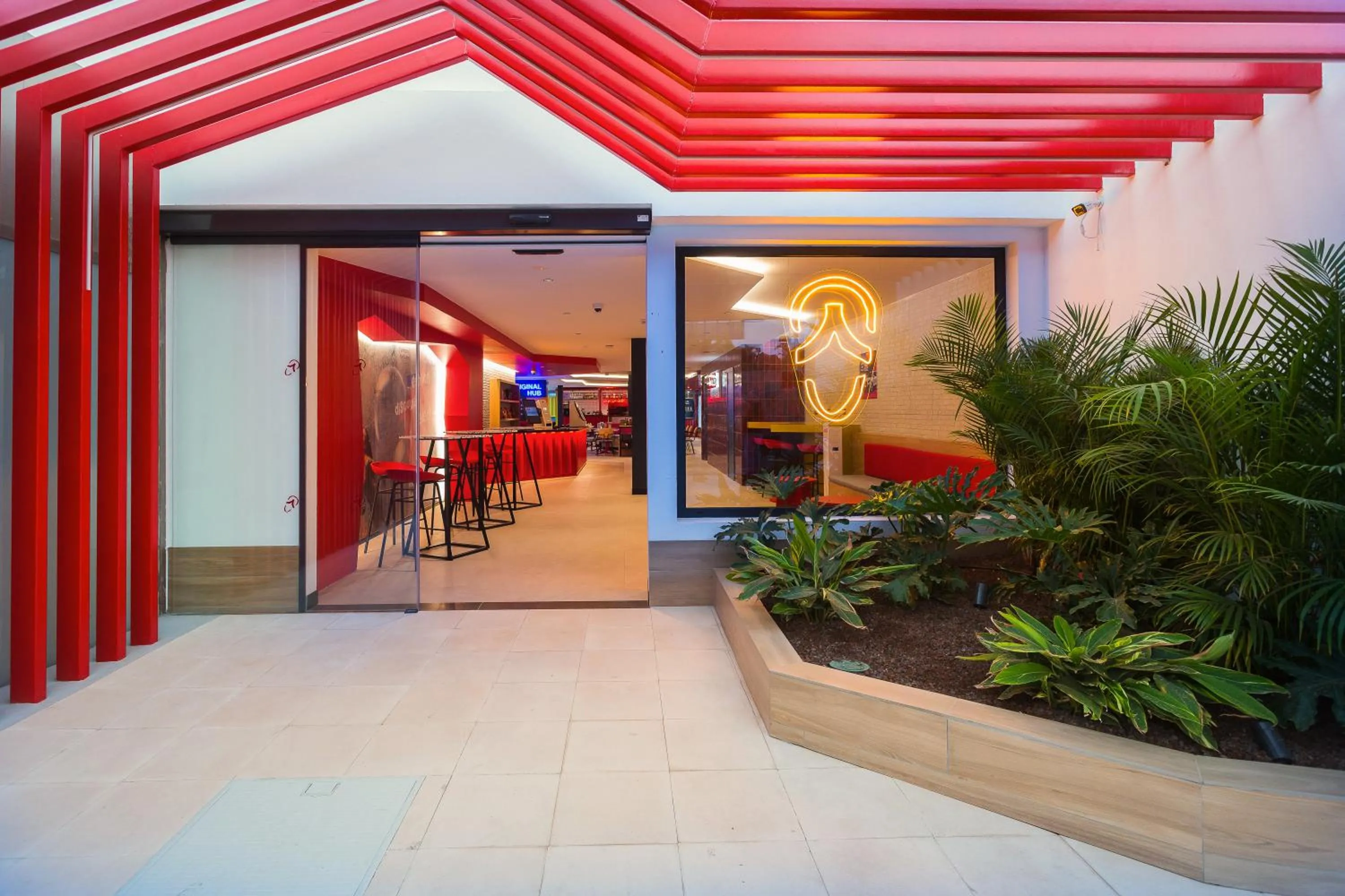 Facade/entrance in Sholeo Lodges Maspalomas