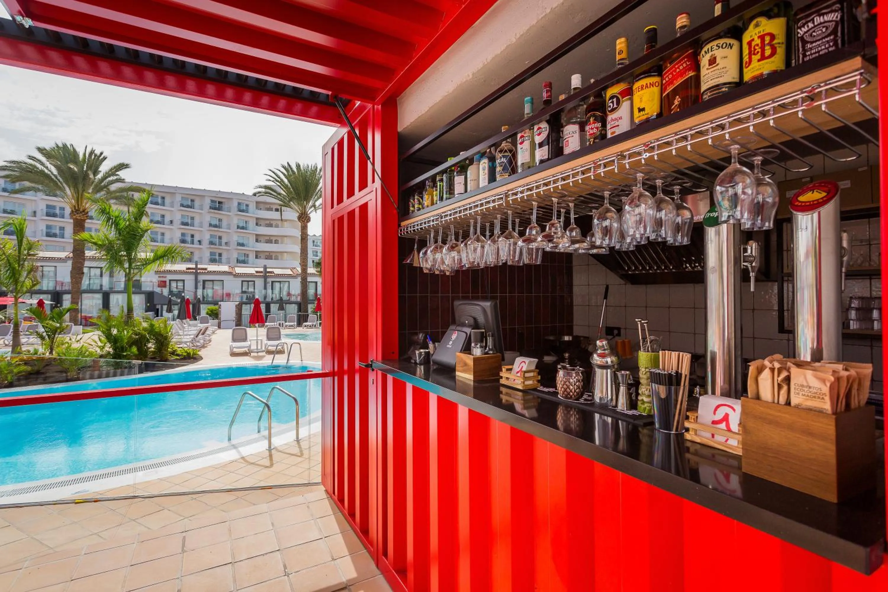Swimming pool in Sholeo Lodges Maspalomas