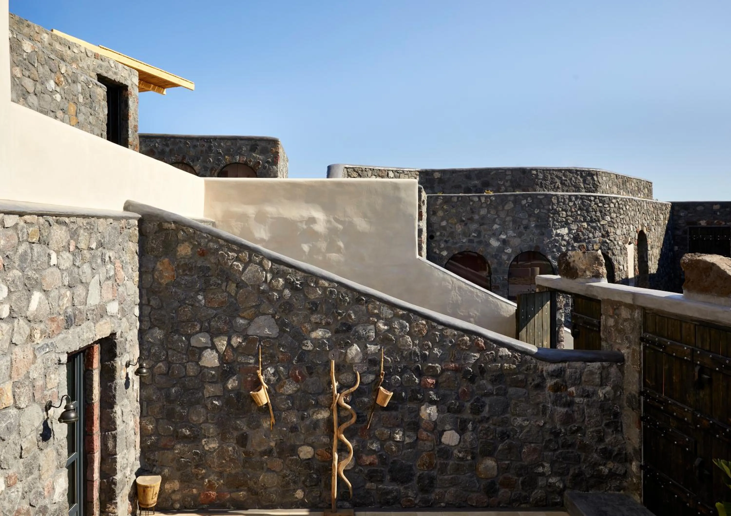 Property building in White Pearl Cavalieri