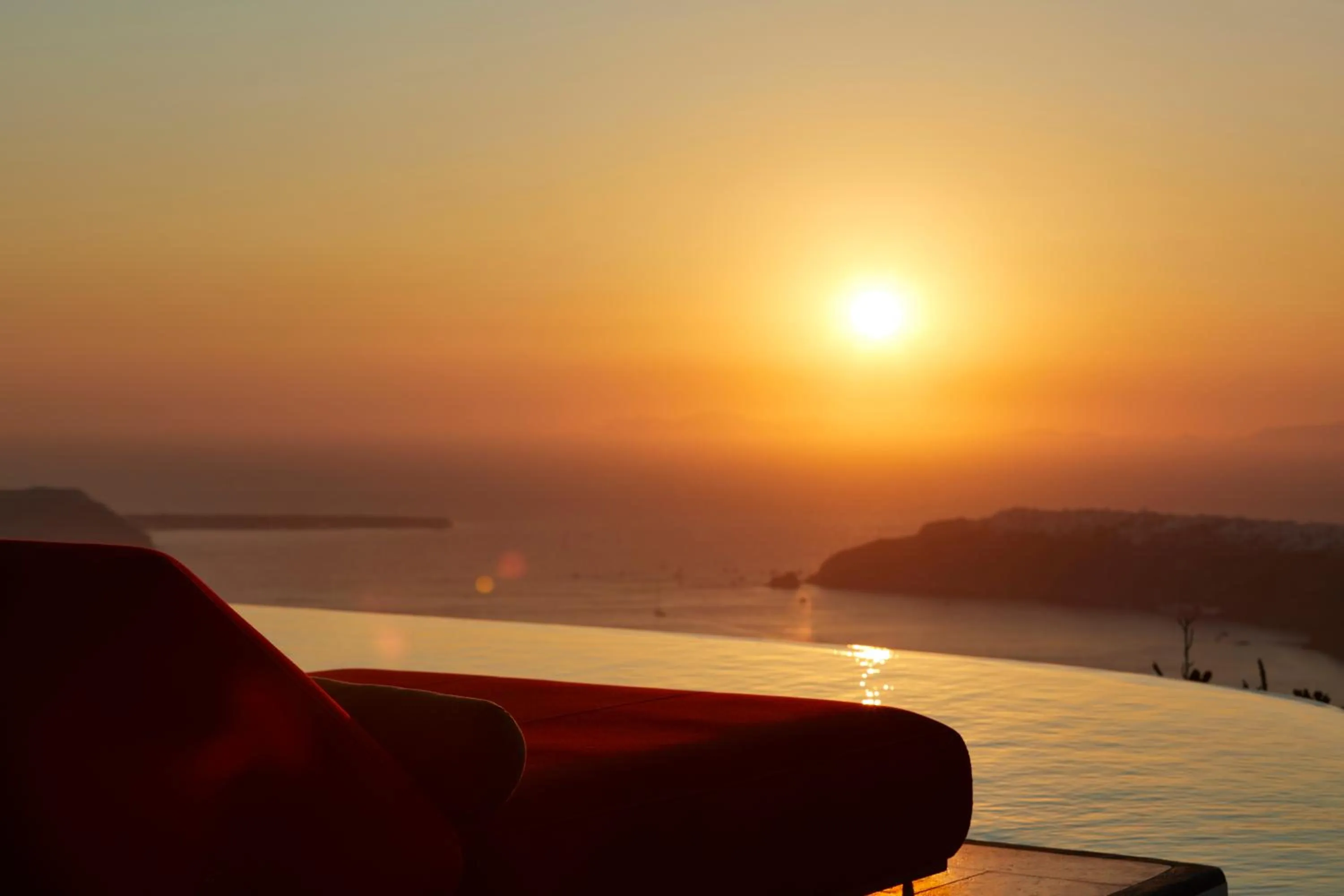 Sea view in White Pearl Cavalieri