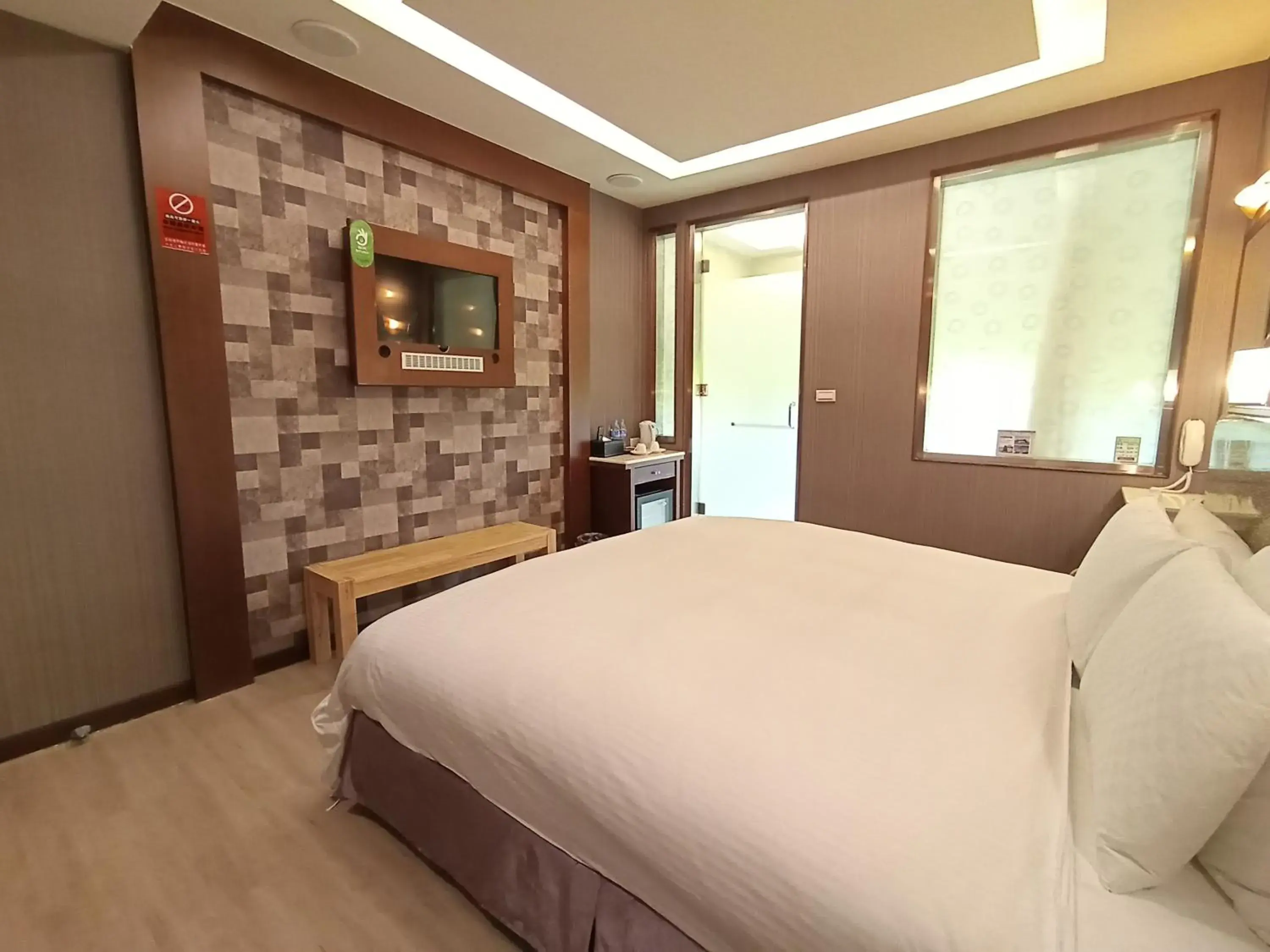 Photo of the whole room, Bed in Jin Yong Quan Spa Hotspring Resort Photo of the whole room, Bed in Jin Yong Quan Spa Hotspring Resort