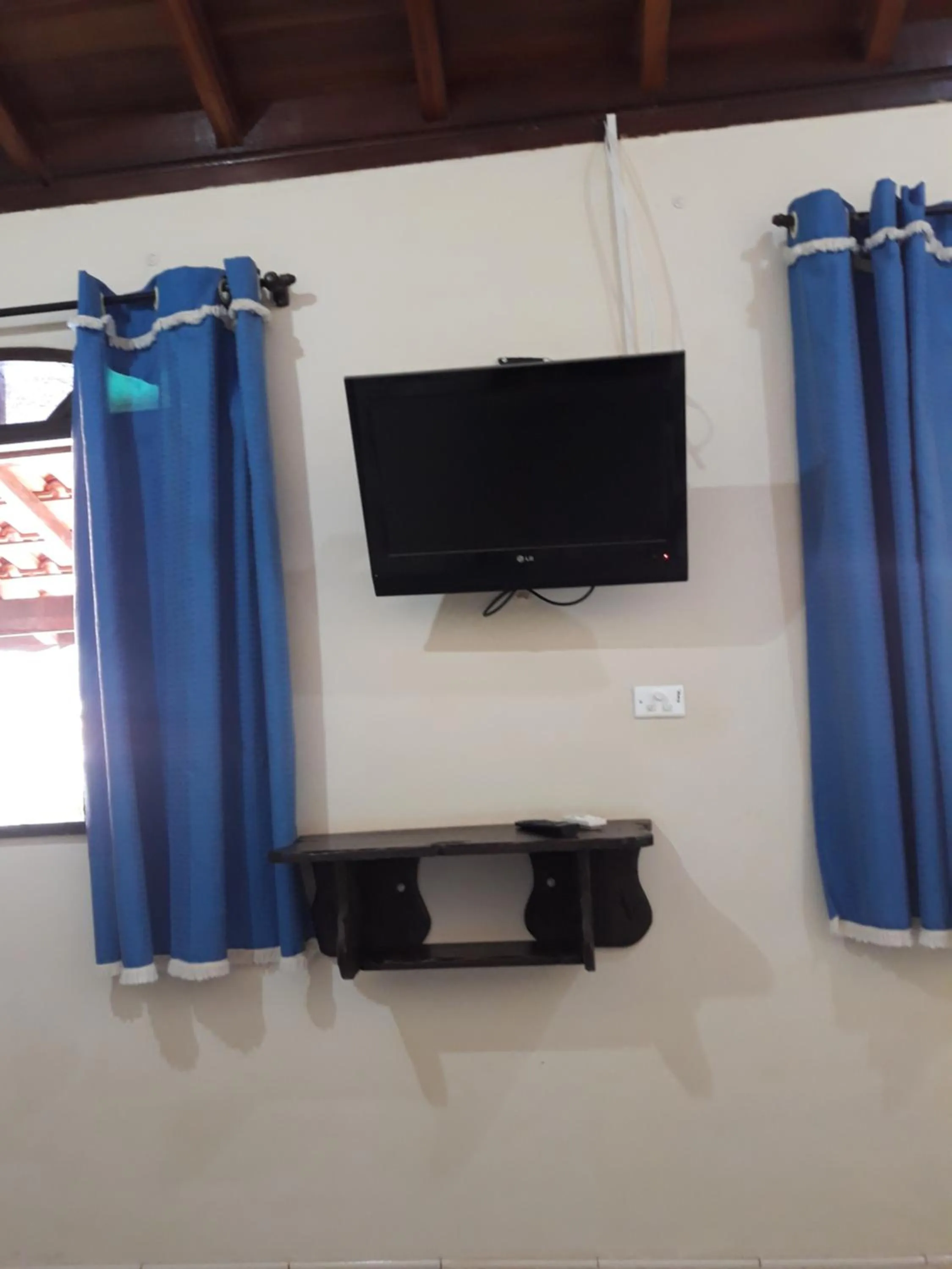 TV and multimedia in Pousada Jacare Pepira