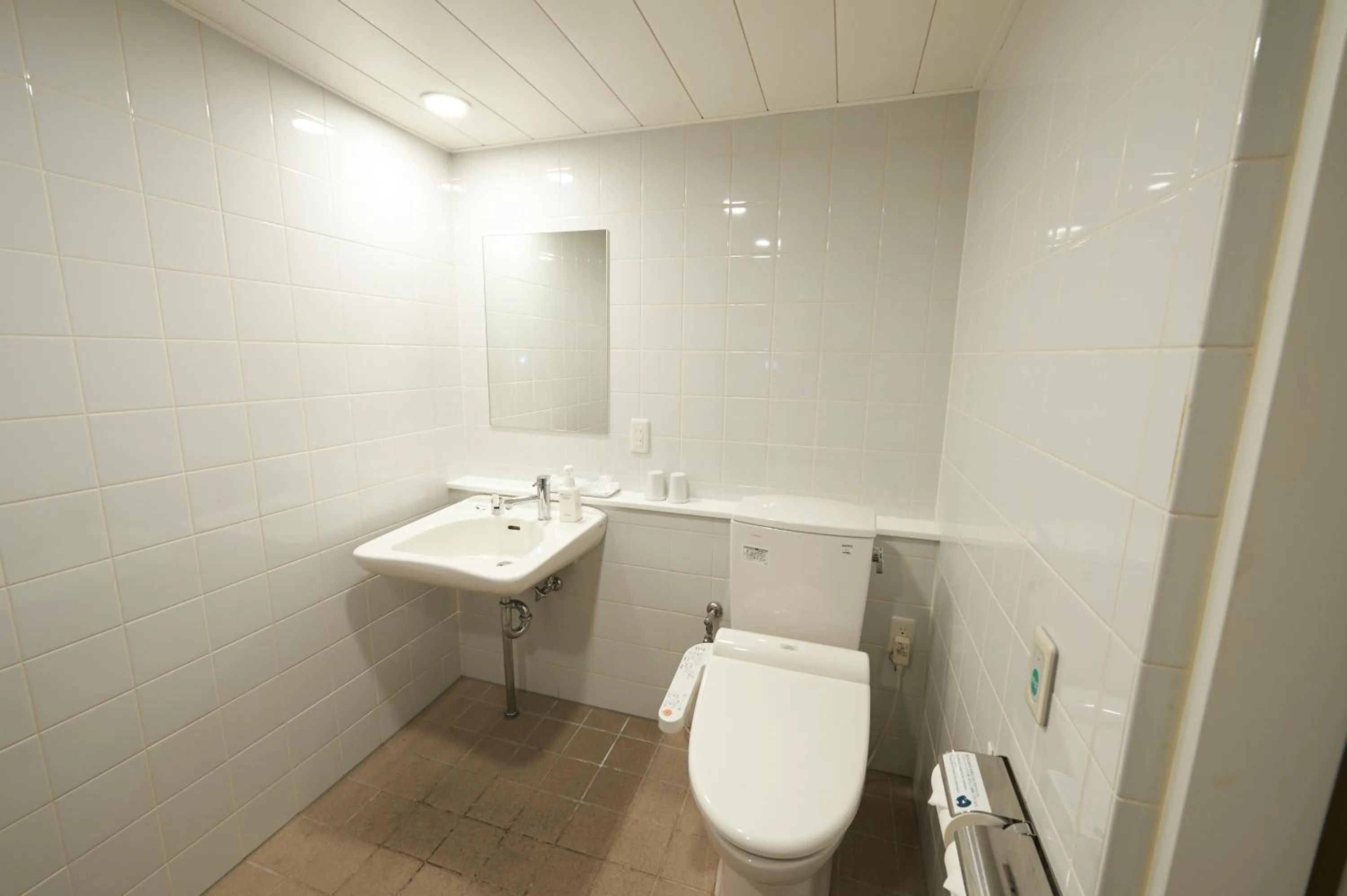 Toilet in Sotetsu Fresa Inn Chiba Kashiwa