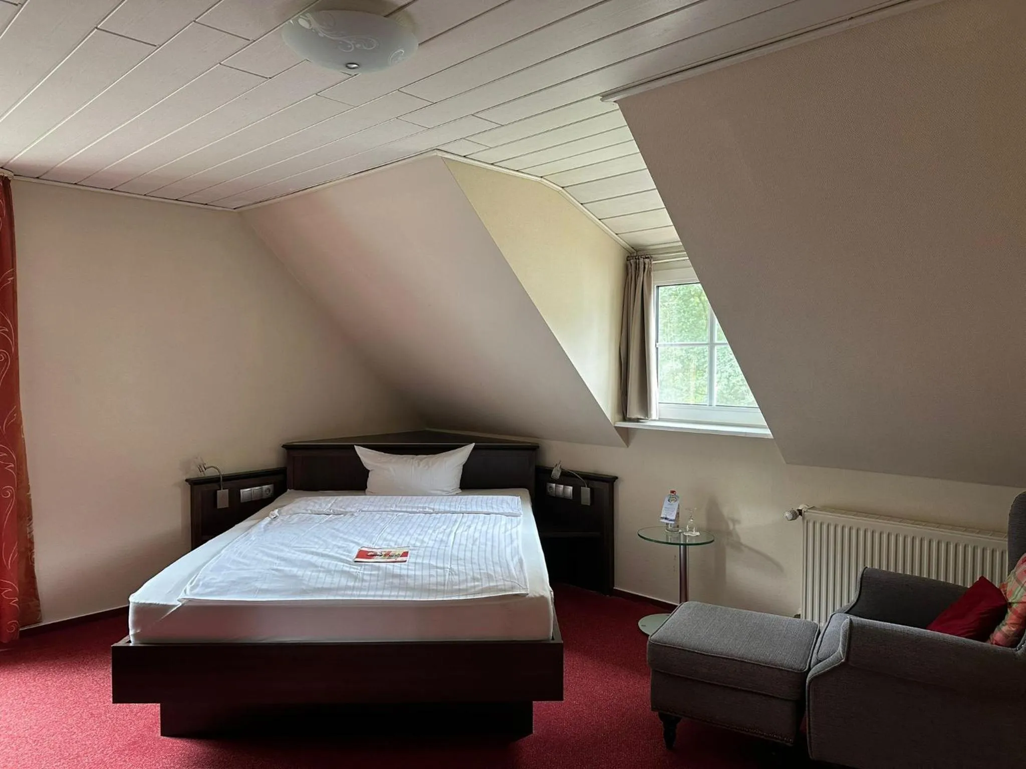 Bed in Hotel Saltenhof