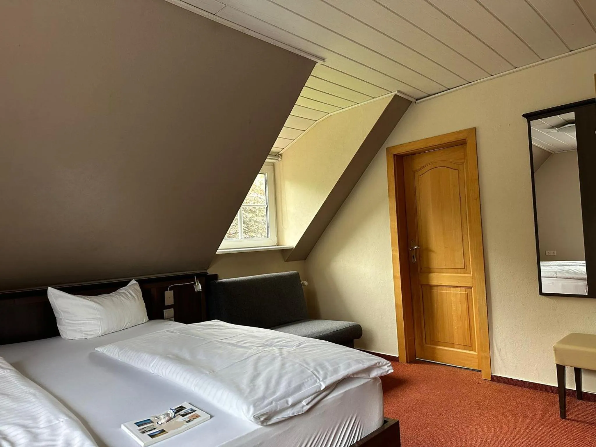 Bed in Hotel Saltenhof