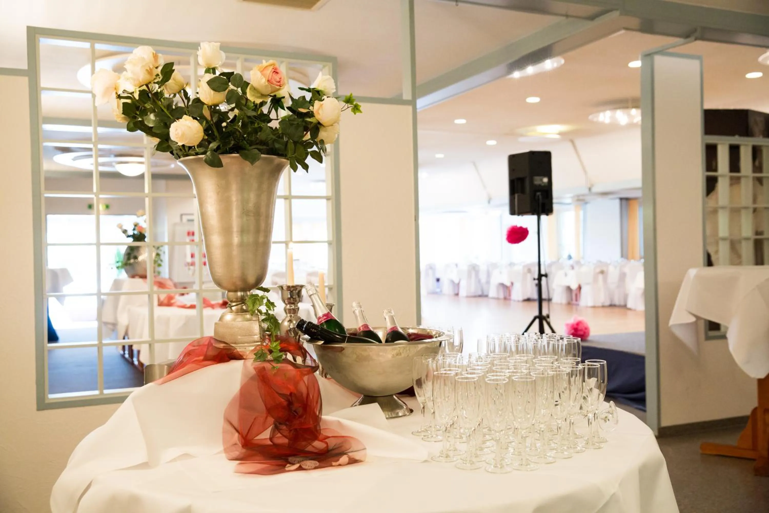 Restaurant/places to eat in Hotel Ostfriesen Hof