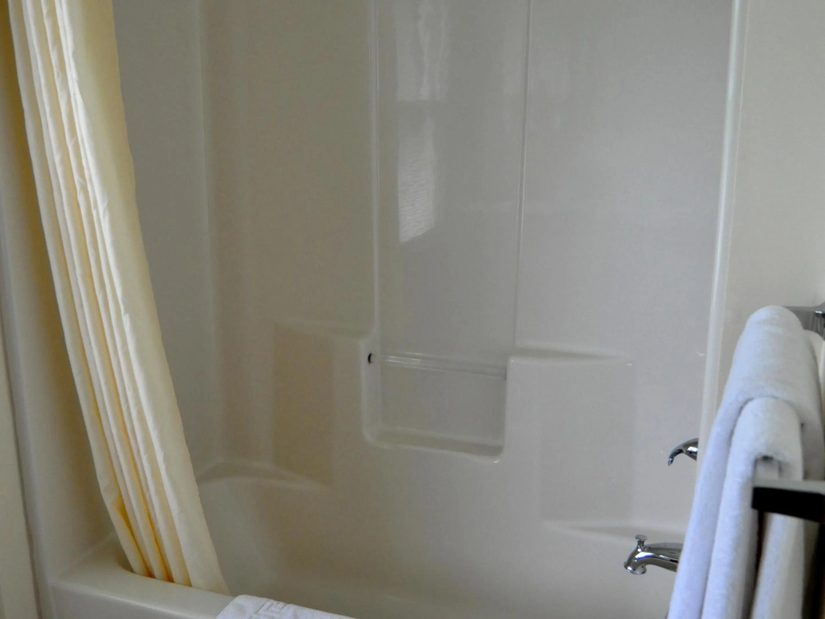 Bathroom in Anne's Washington Inn