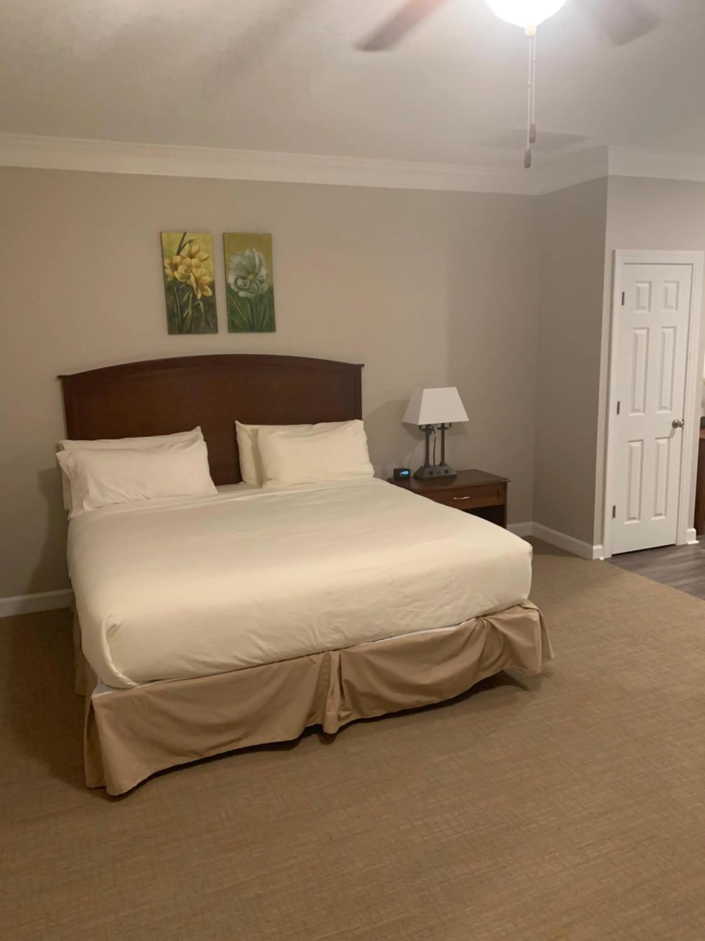 Bed in Cottages and Suites at River Landing