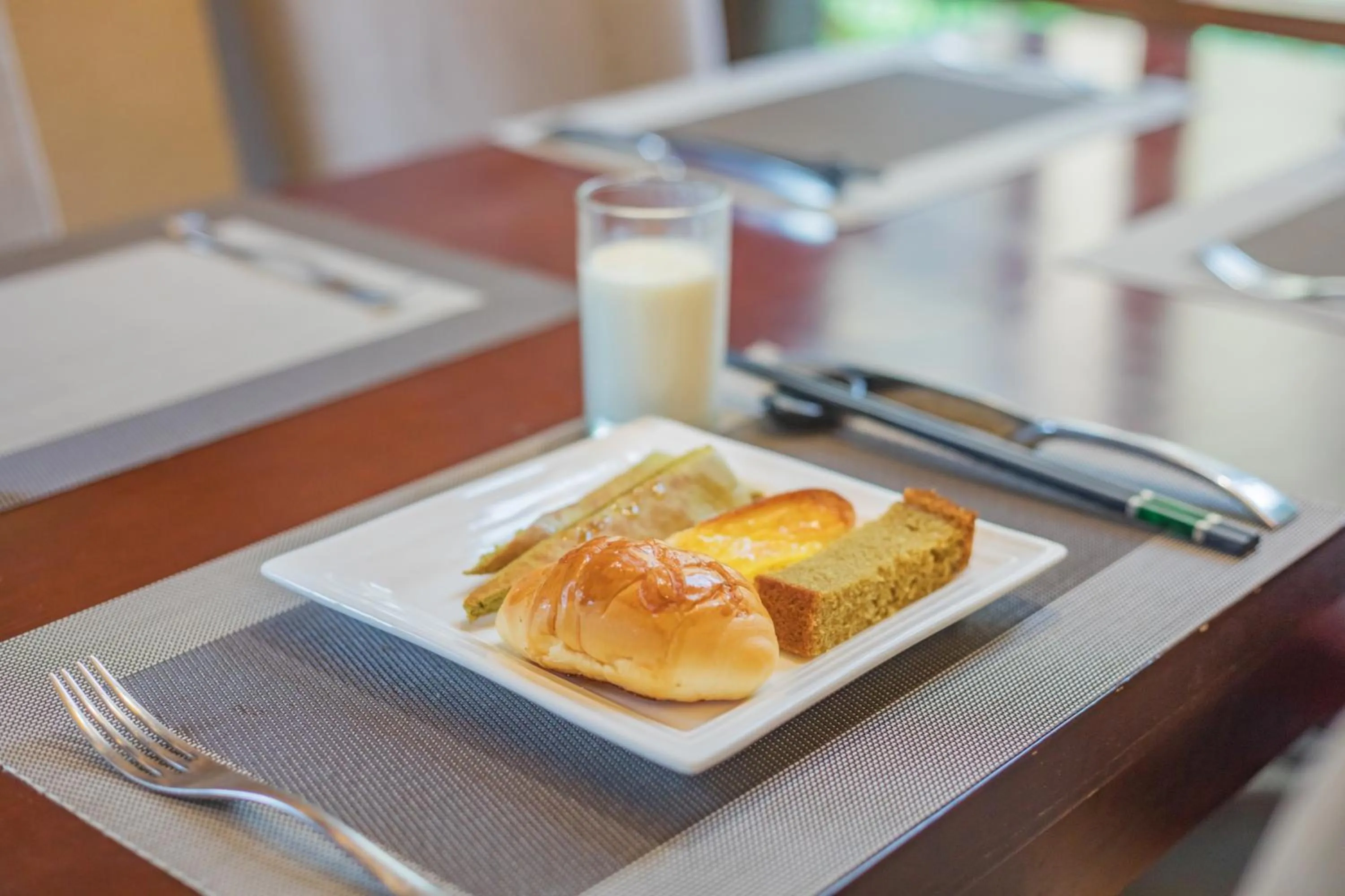 Breakfast in Arro Khampa By Zinc Journey Shangri-la