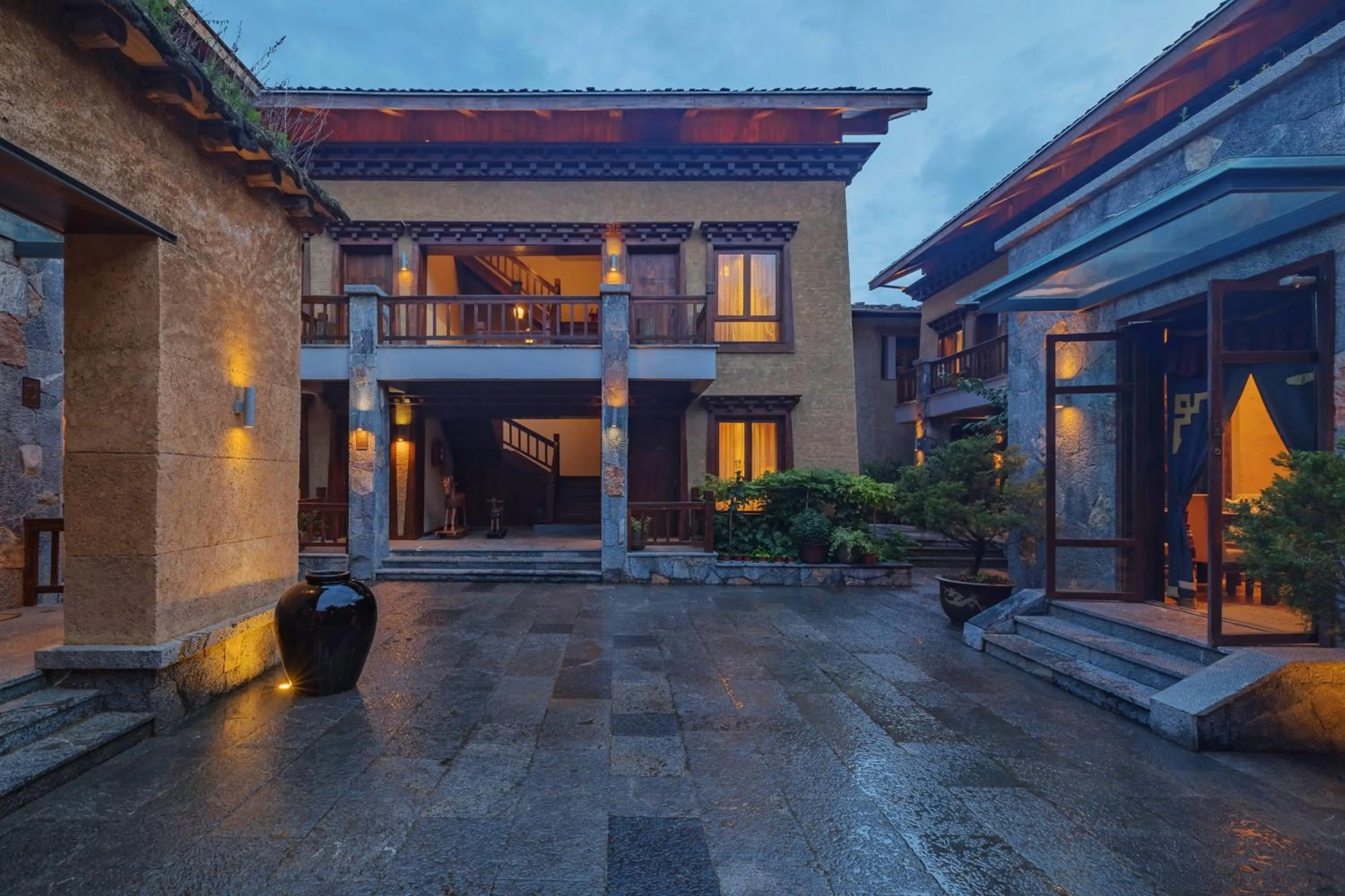 Property building in Arro Khampa By Zinc Journey Shangri-la