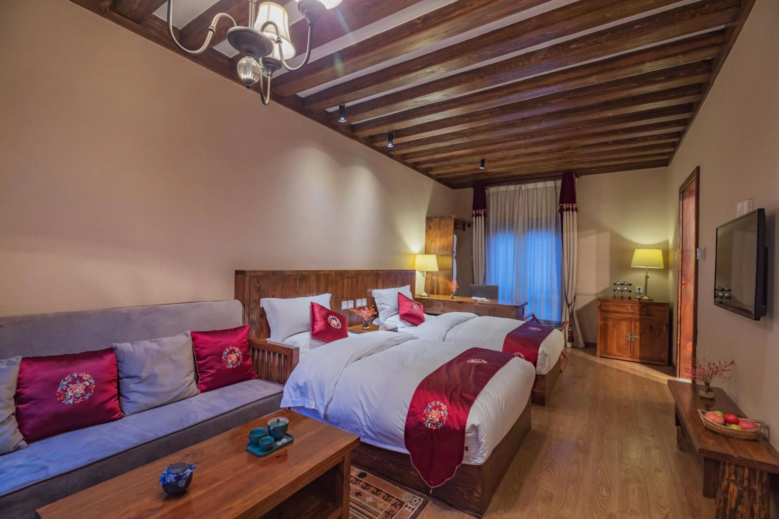 Photo of the whole room, Bed in Arro Khampa By Zinc Journey Shangri-la