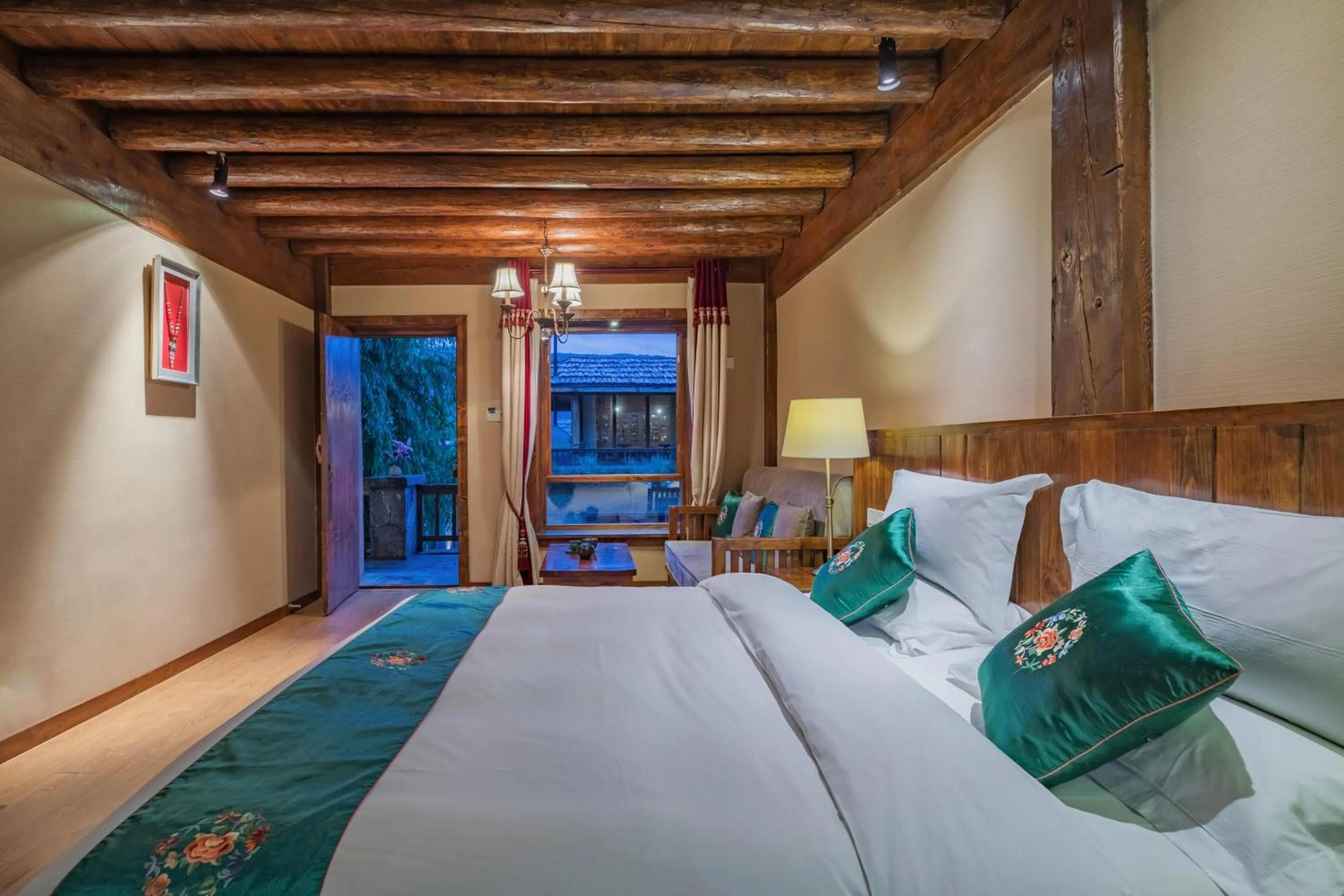 Property building, Bed in Arro Khampa By Zinc Journey Shangri-la