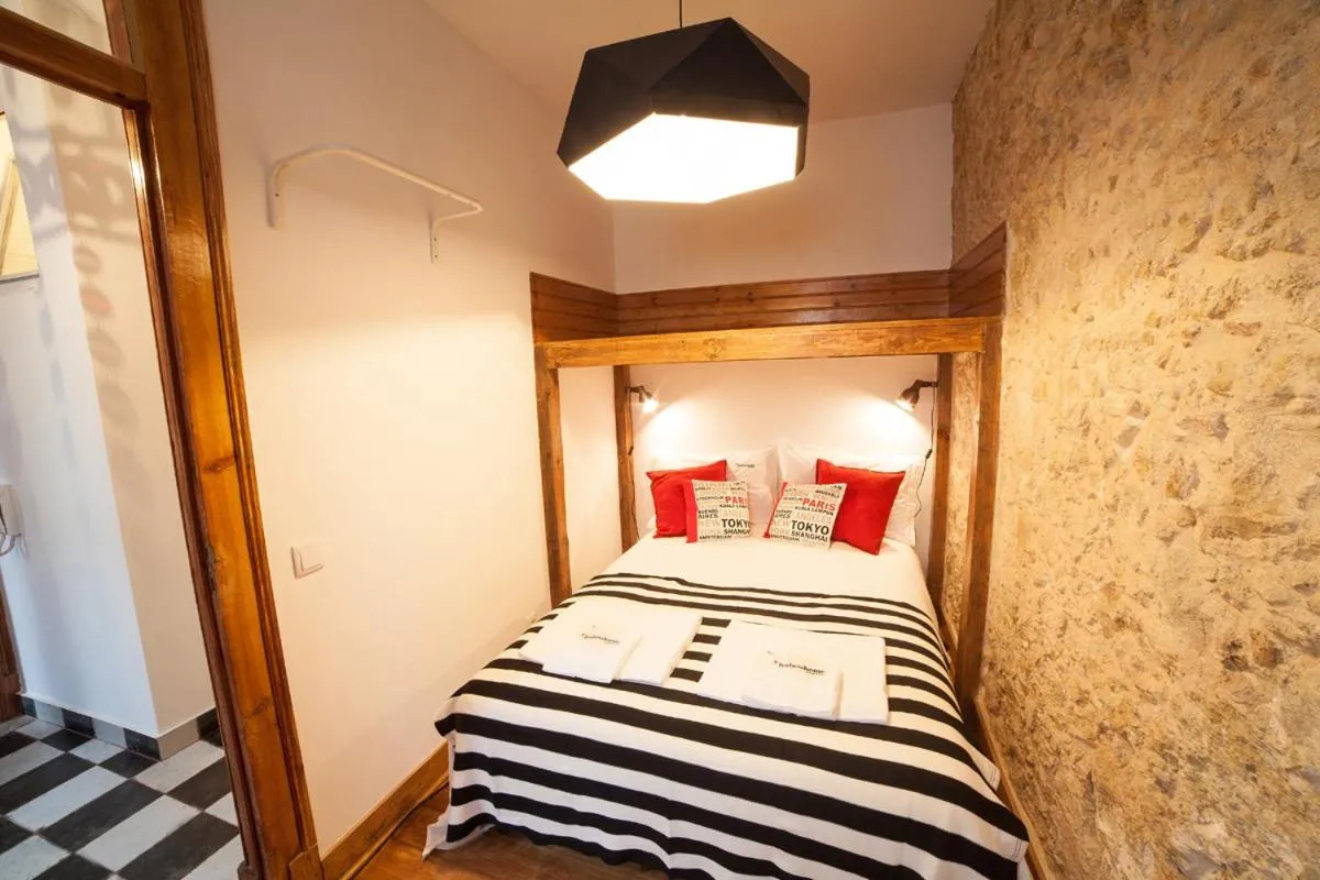 Bedroom, Bed in FLH Lisbon Sun Terrace Graça II