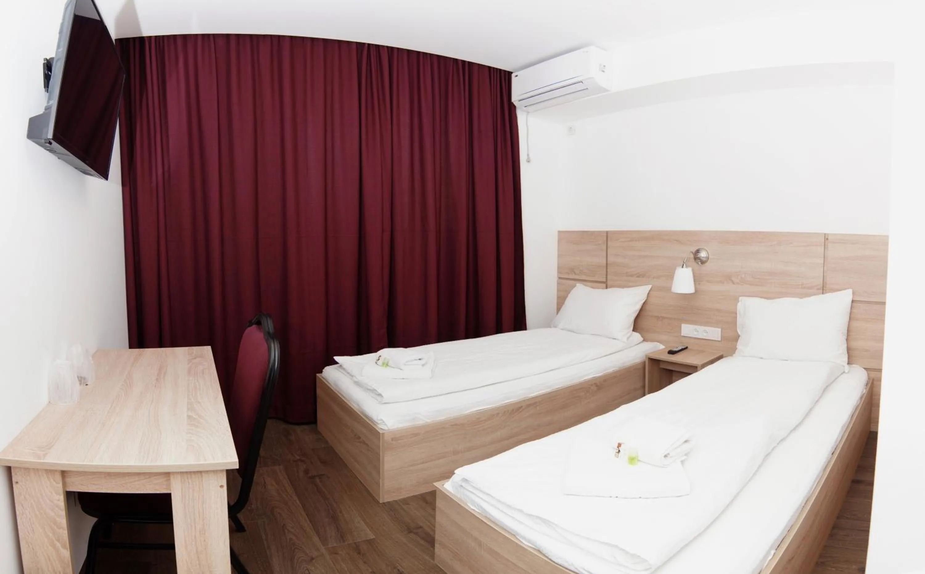 Twin Room in Hotel Otopeni