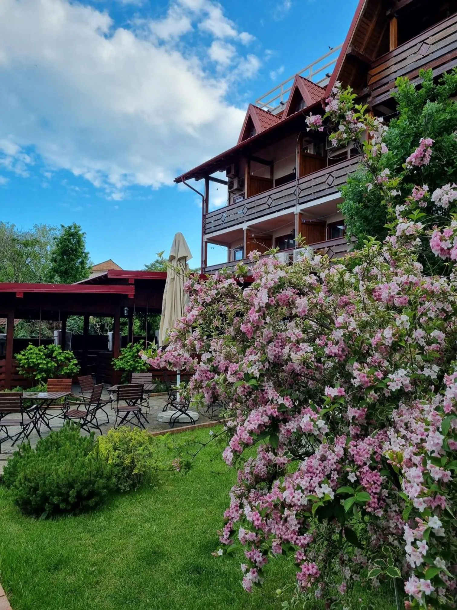 Property building in Casa Luca