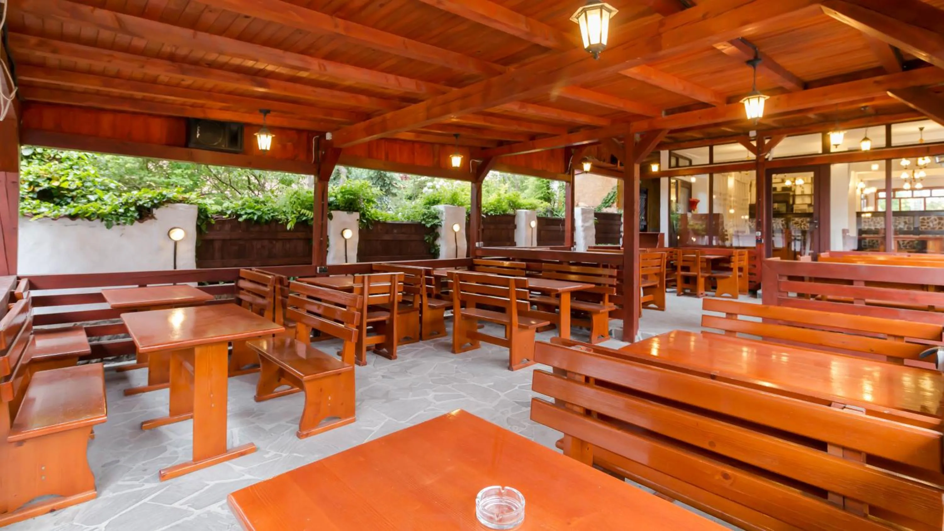 Restaurant/places to eat in Casa Luca
