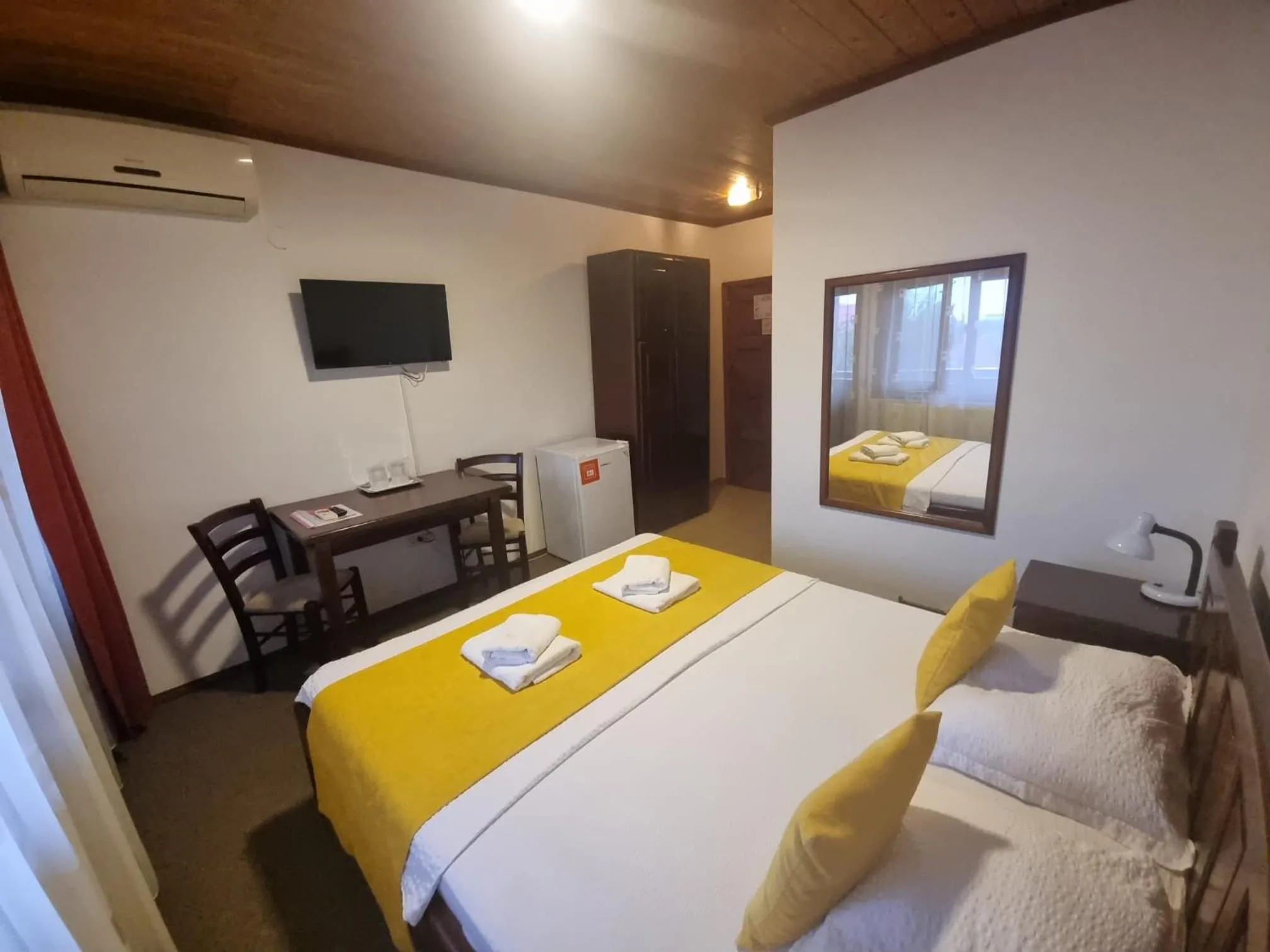 View (from property/room), Bed in Casa Luca