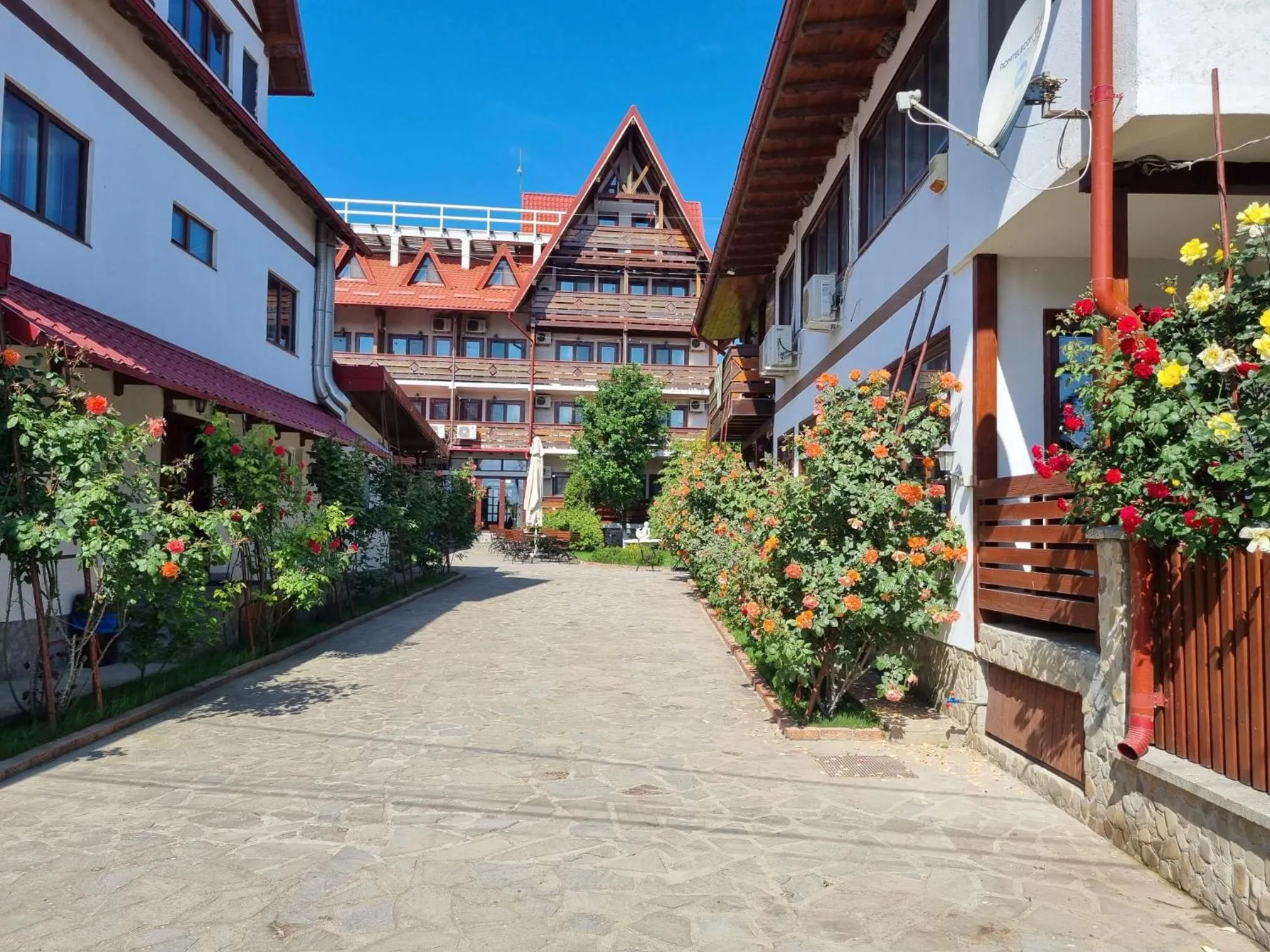 Property building in Casa Luca