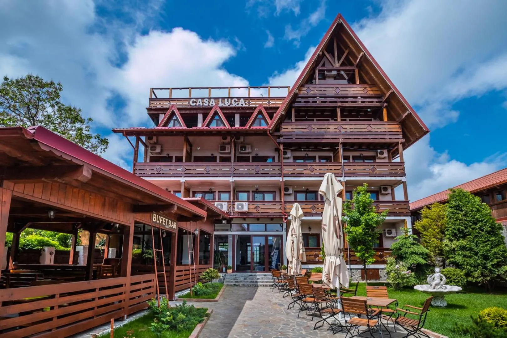 Property building in Casa Luca