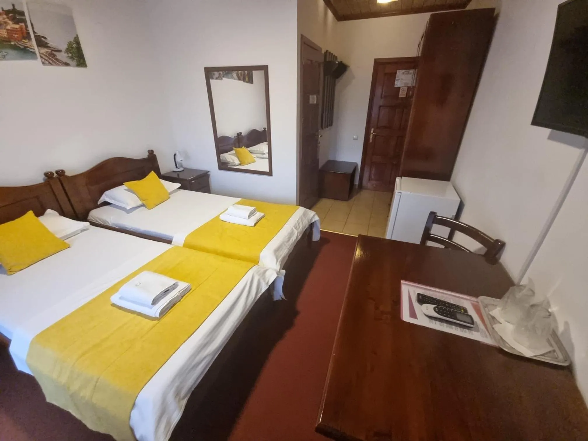 View (from property/room), Bed in Casa Luca