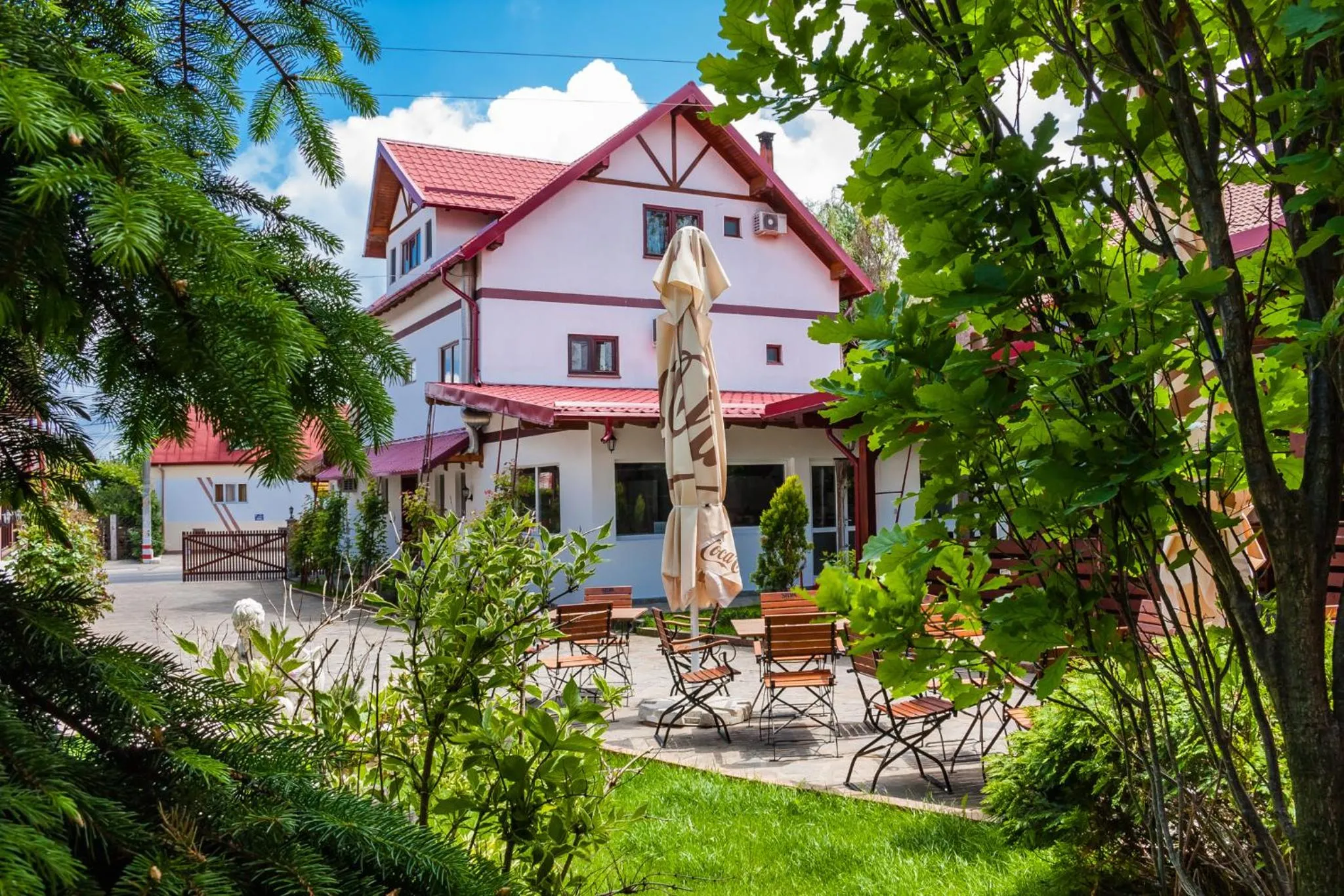 Property building in Casa Luca