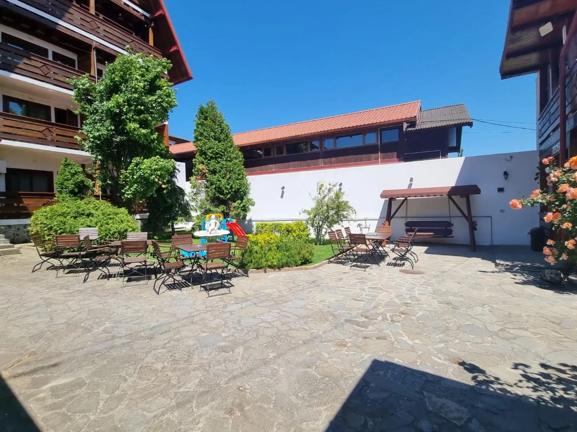 Property building in Casa Luca