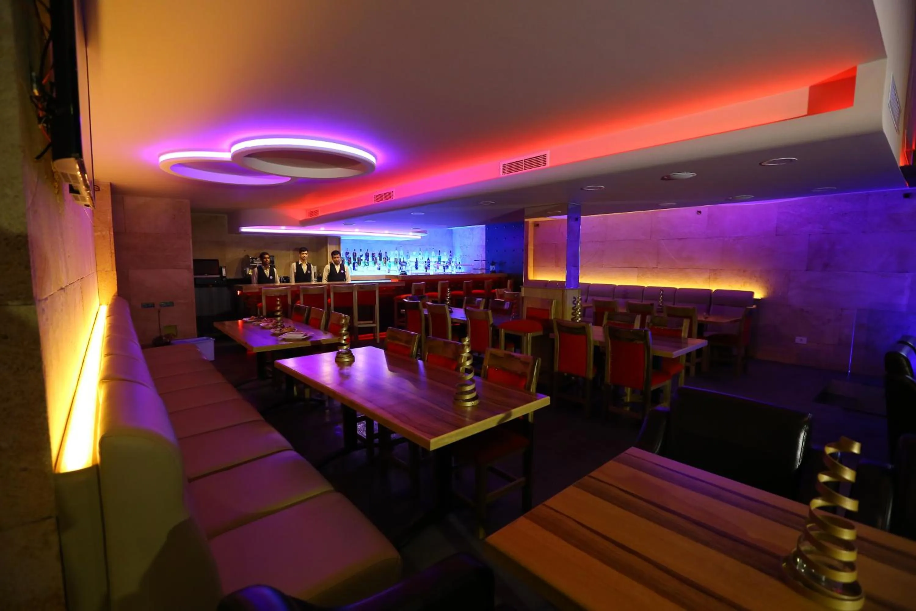 Restaurant/places to eat in Jounieh Suites Boutique Hotel