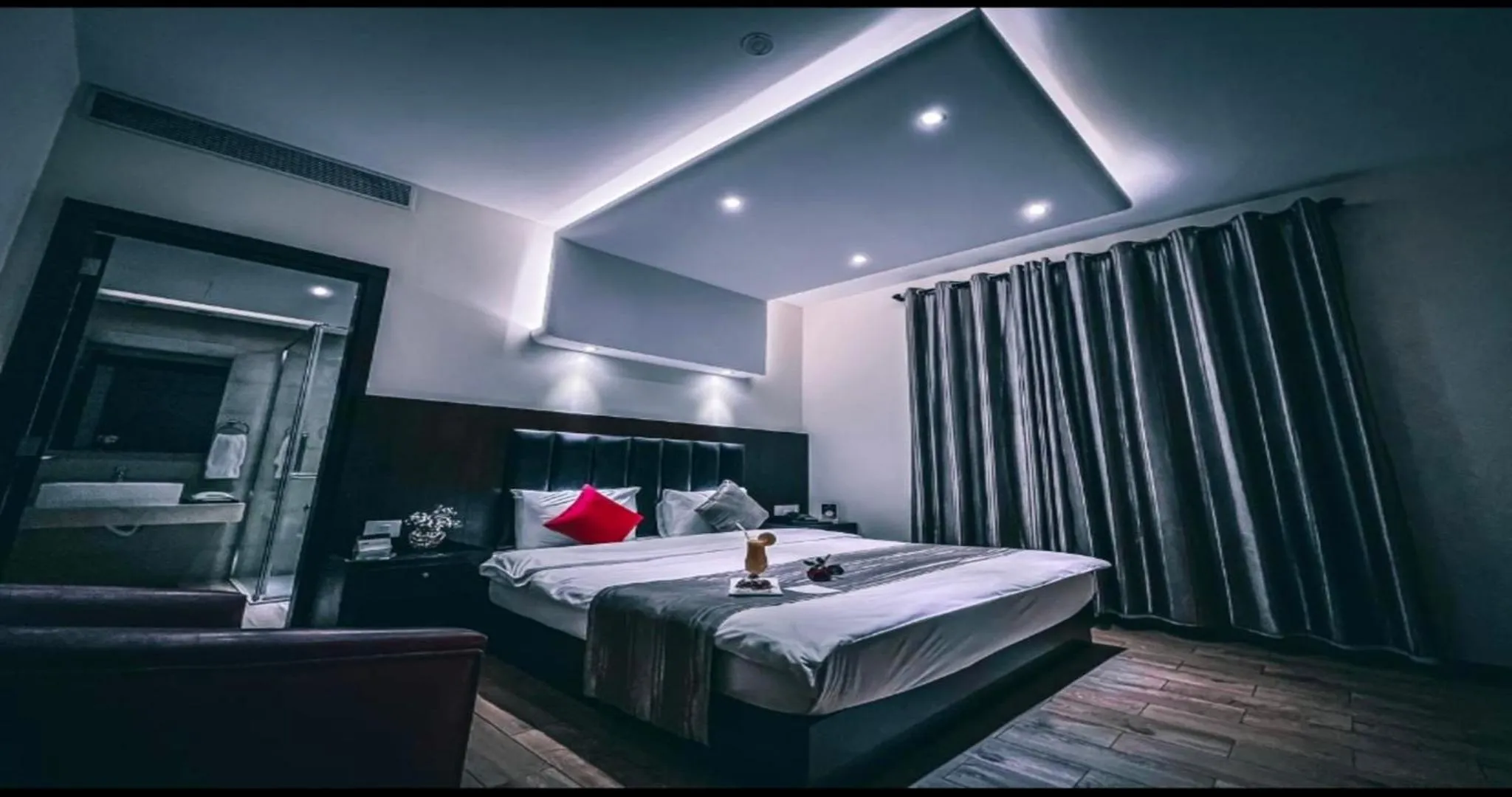 Bedroom, Bed in Jounieh Suites Boutique Hotel