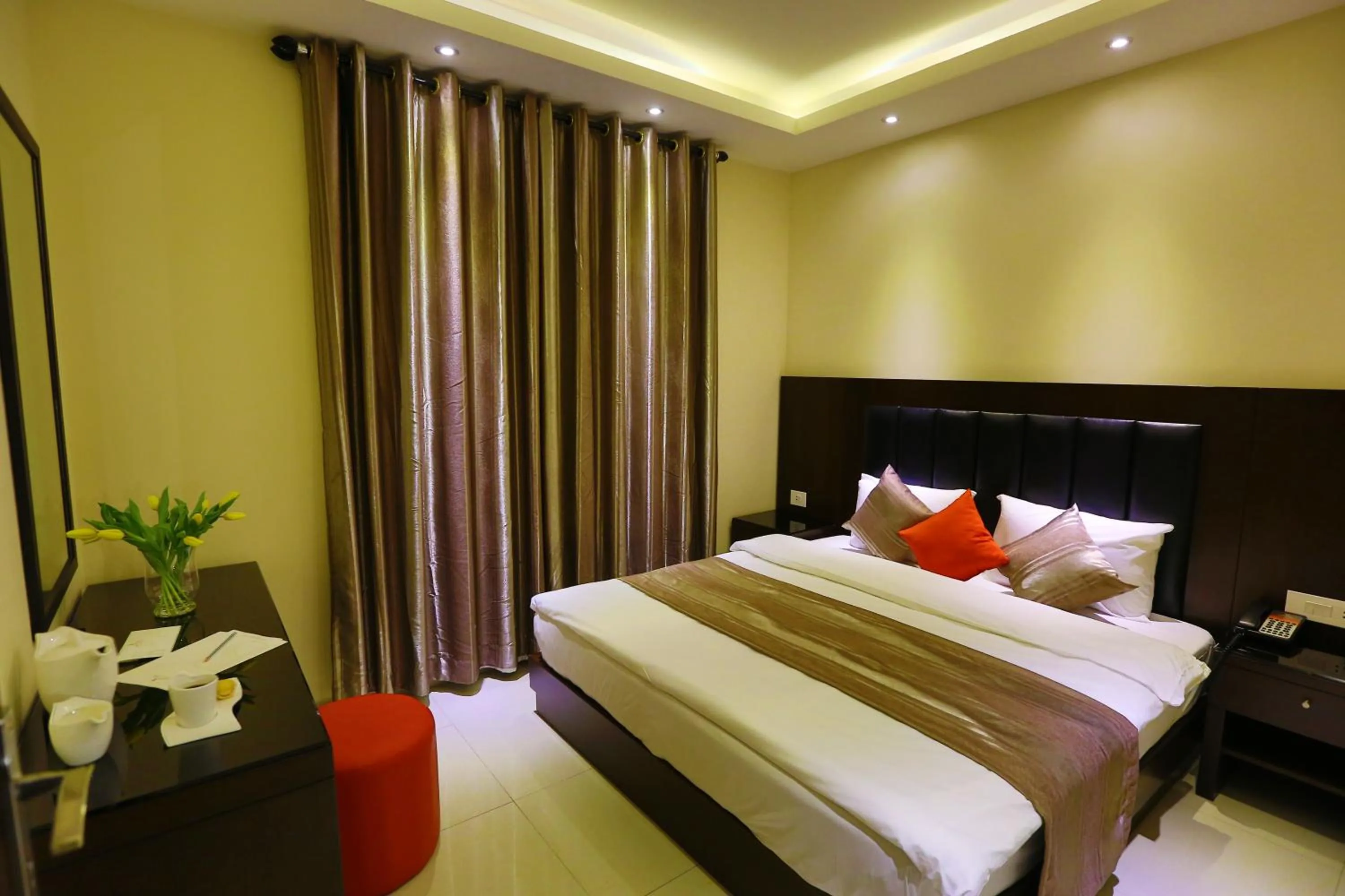 Photo of the whole room, Bed in Jounieh Suites Boutique Hotel
