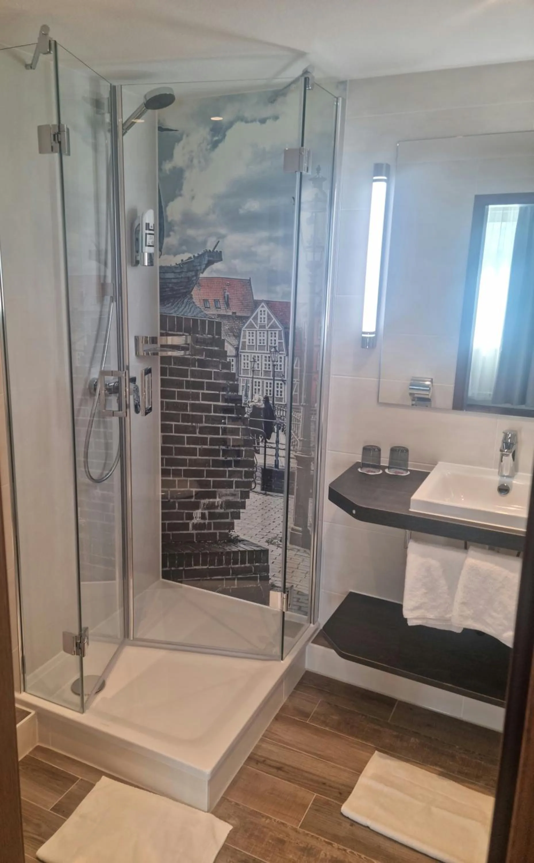 Bathroom in Kiek In Hotel Zur Einkehr